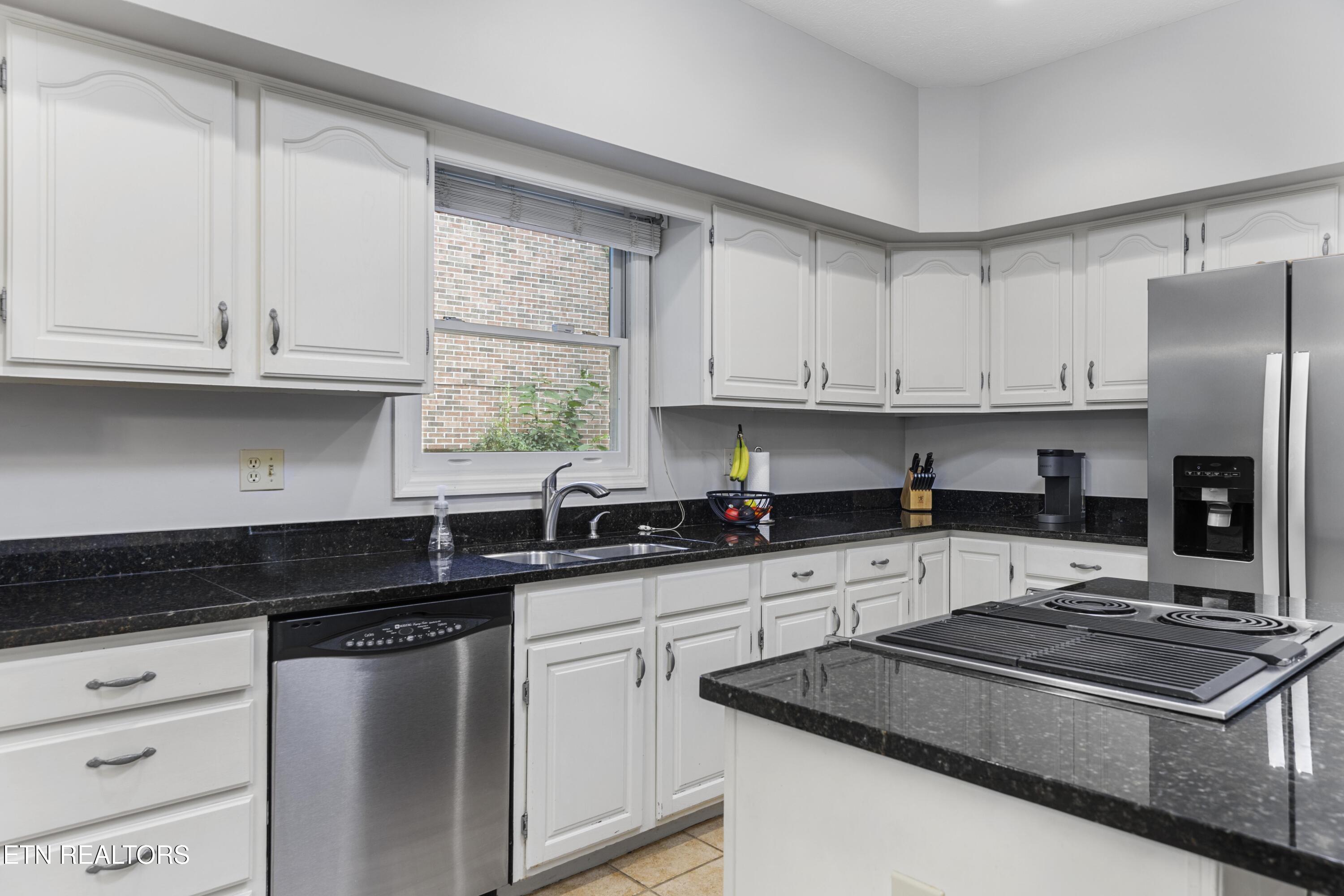 10605 Summit Mountain Court Knoxville TN 37922