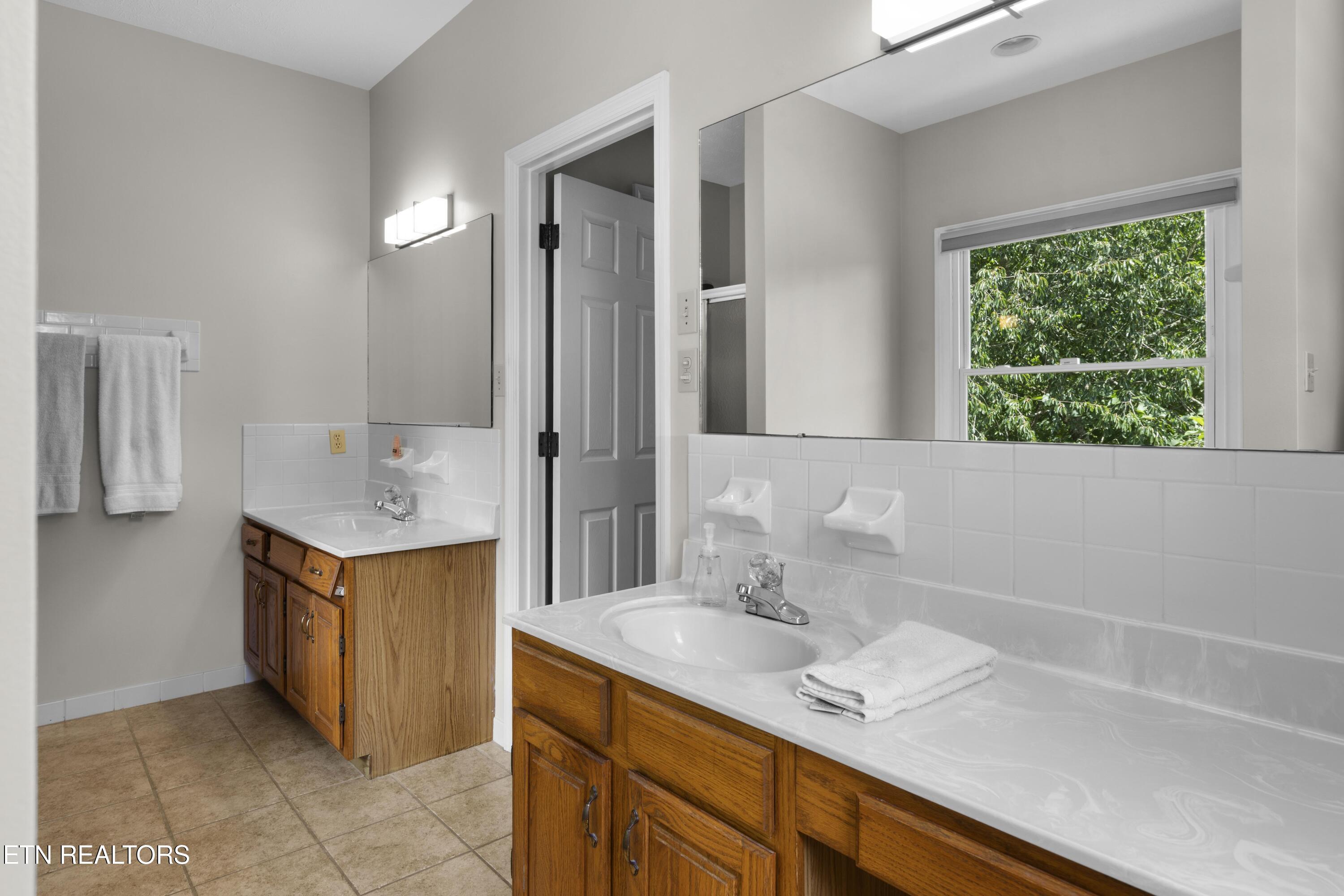 10605 Summit Mountain Court Knoxville TN 37922