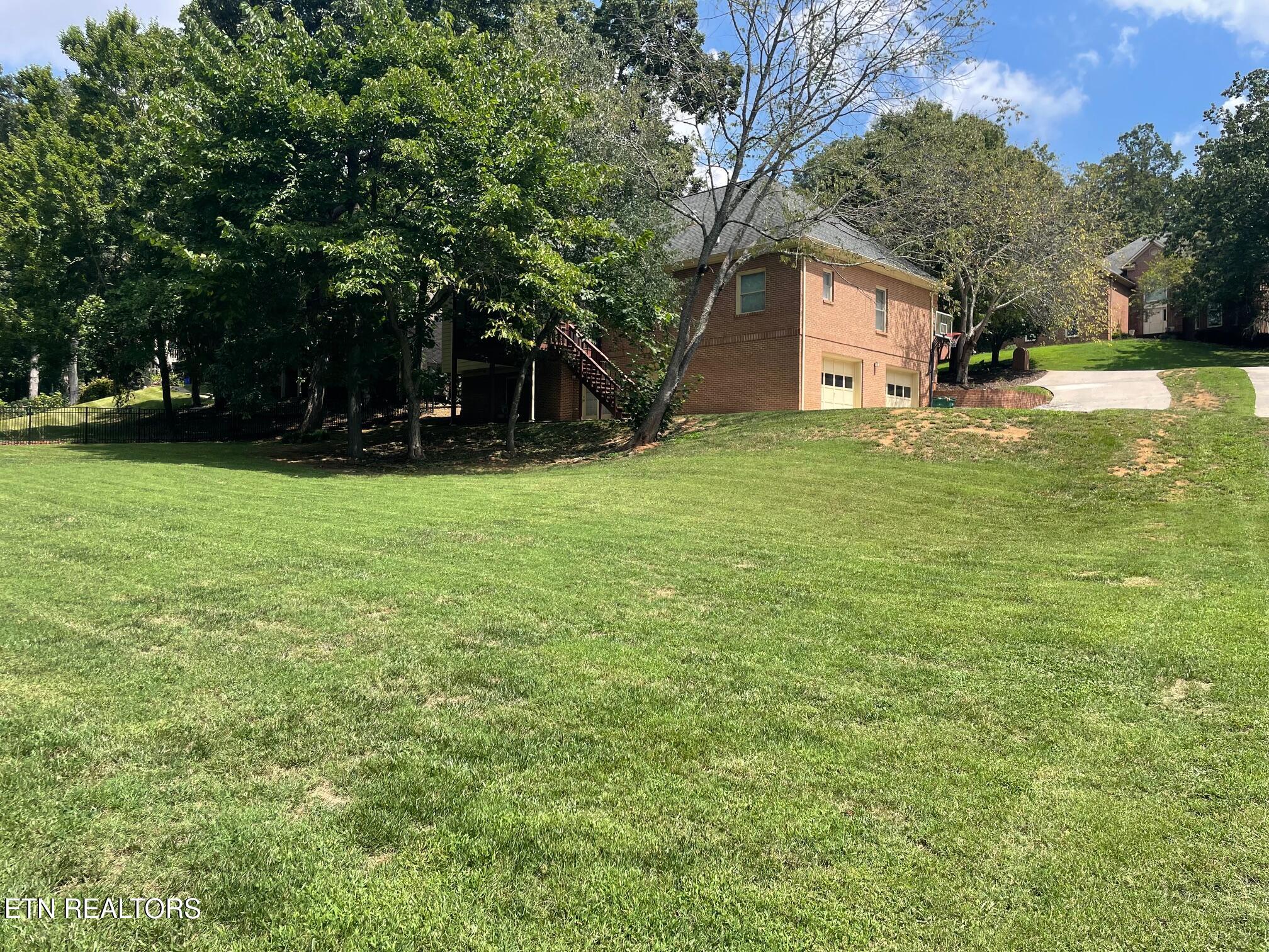 10605 Summit Mountain Court Knoxville TN 37922