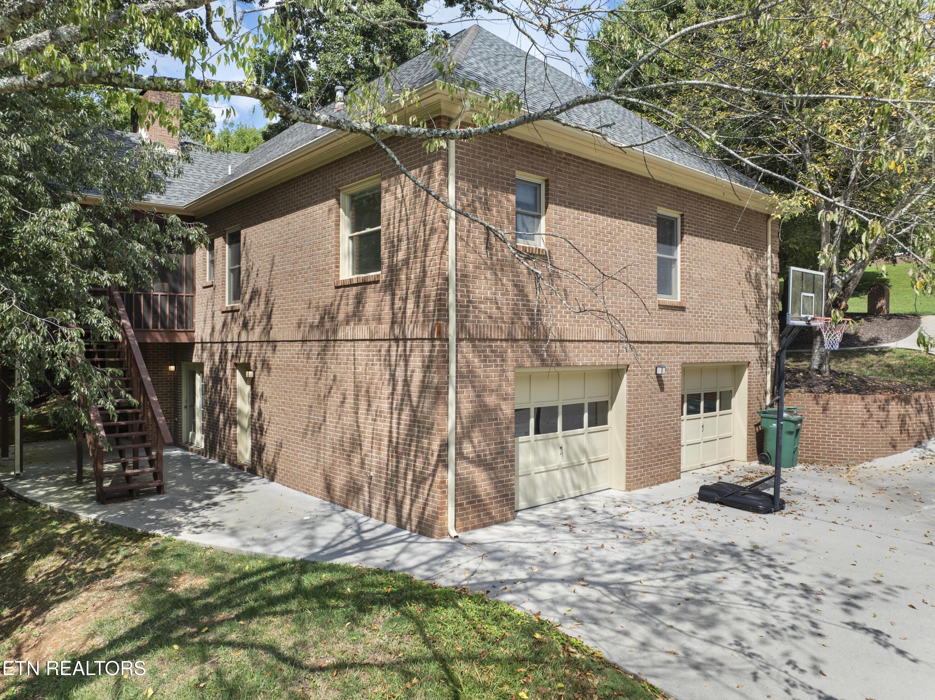 10605 Summit Mountain Court Knoxville TN 37922
