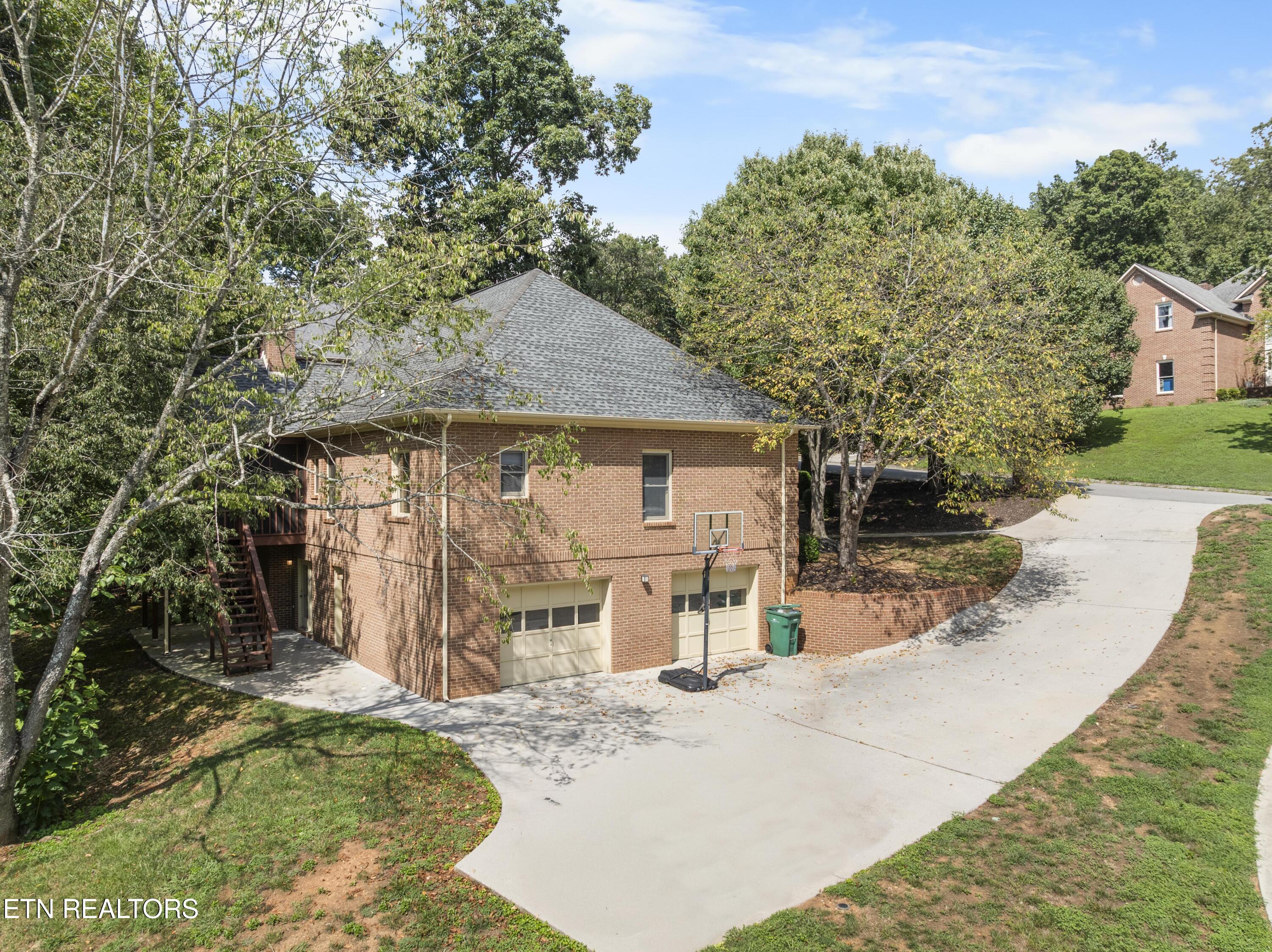 10605 Summit Mountain Court Knoxville TN 37922
