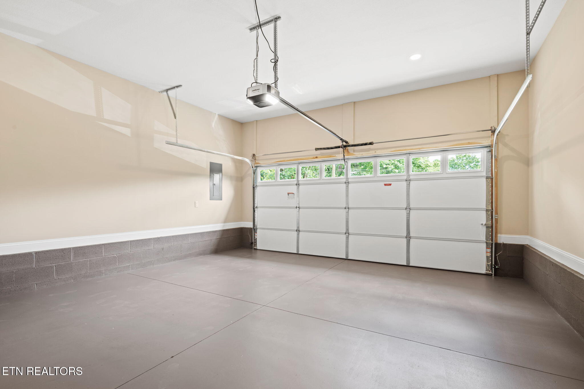 212 Westbury Drive Clinton TN 37716
