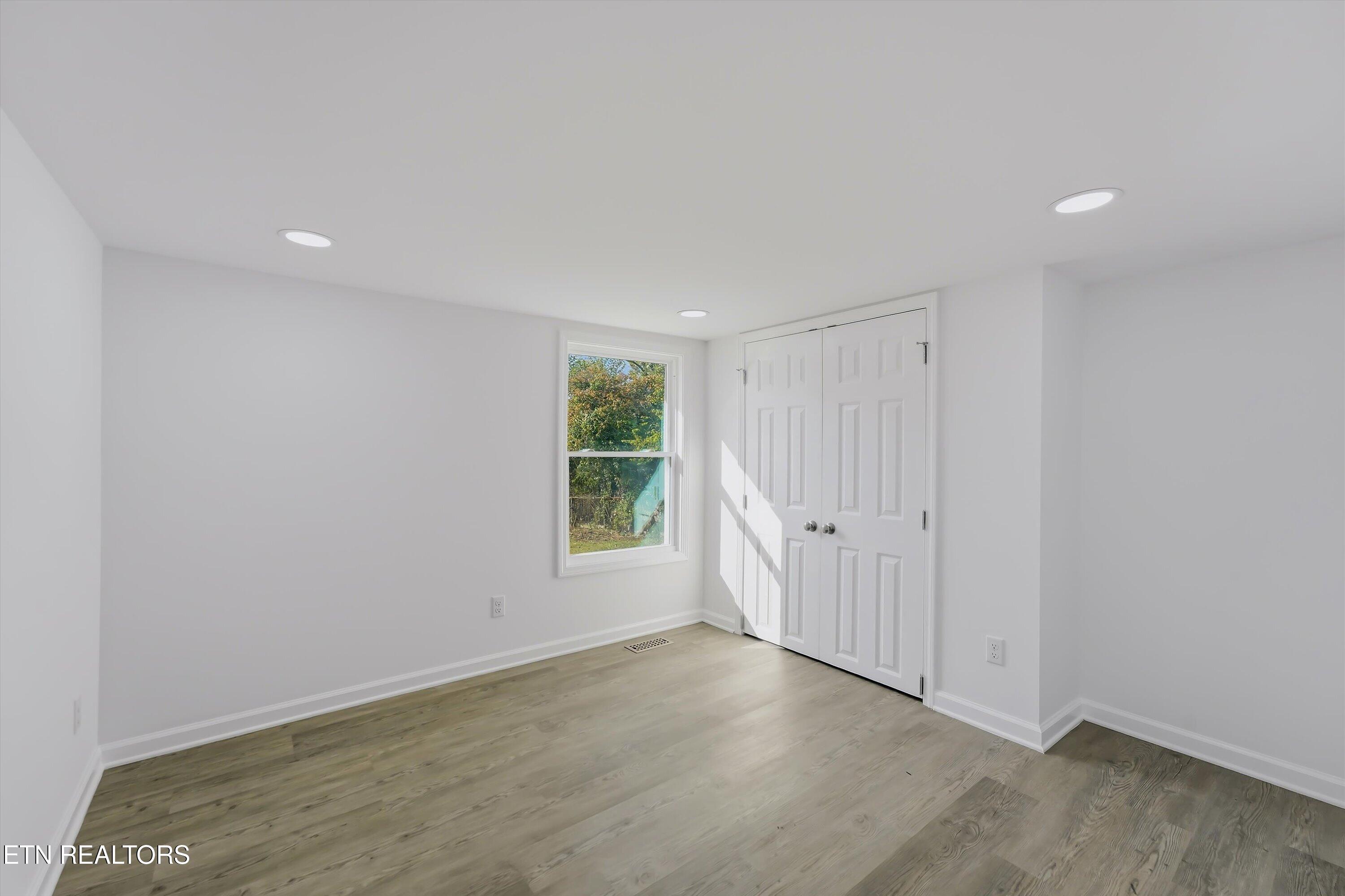 1920 Jourolman Avenue Knoxville TN 37921