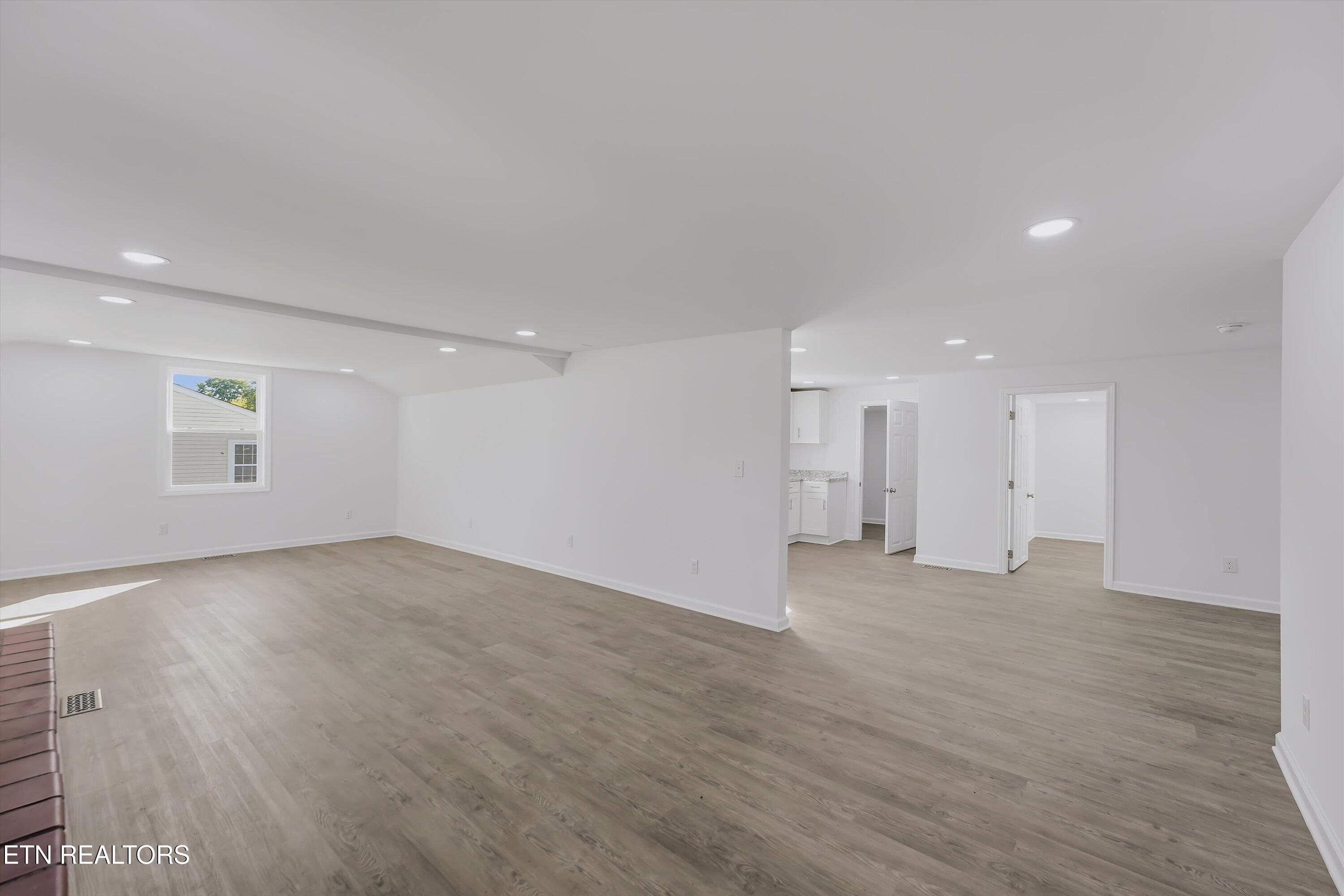 1920 Jourolman Avenue Knoxville TN 37921