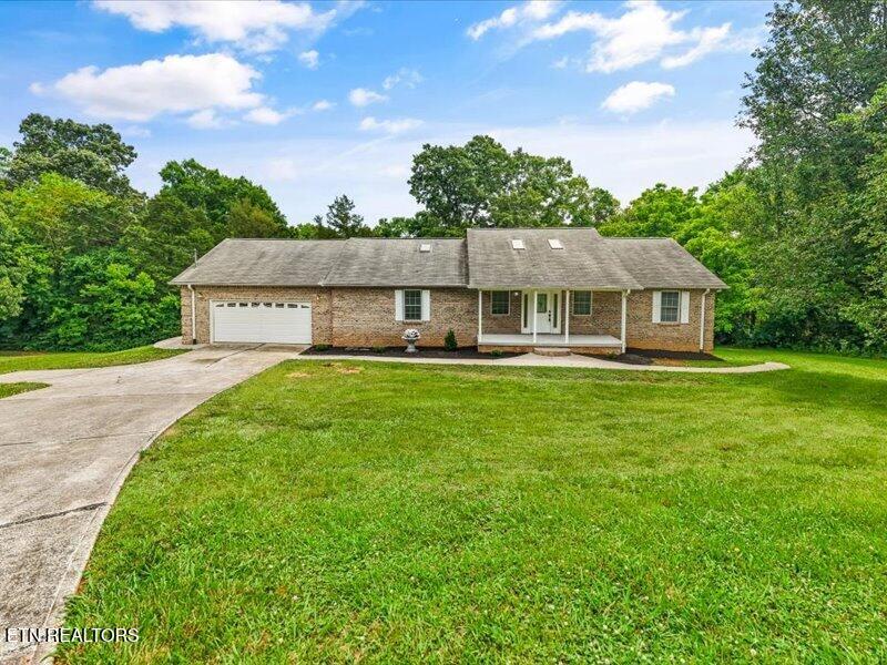 851 Rawhide Trail Lenoir City TN 37772