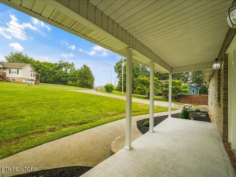 851 Rawhide Trail Lenoir City TN 37772