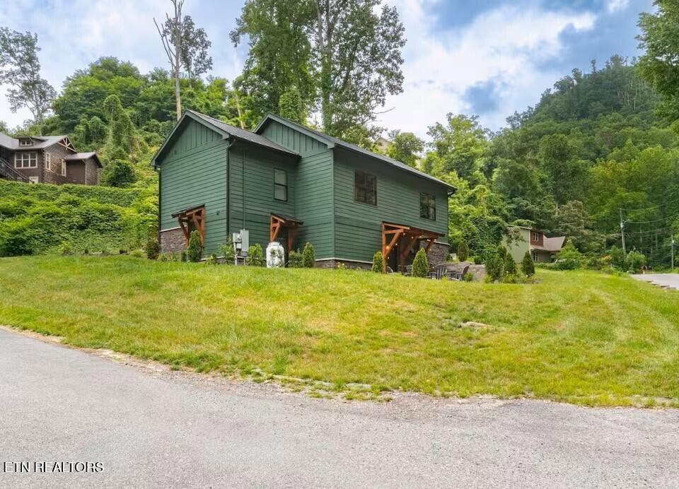 706 Kelly Street Gatlinburg TN 37738