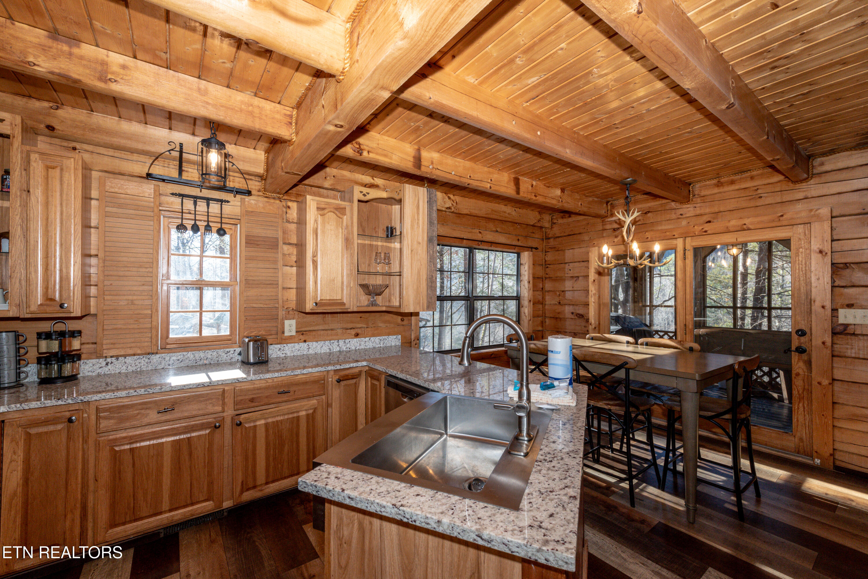 212 & 216 Parkline Way Townsend TN 37882