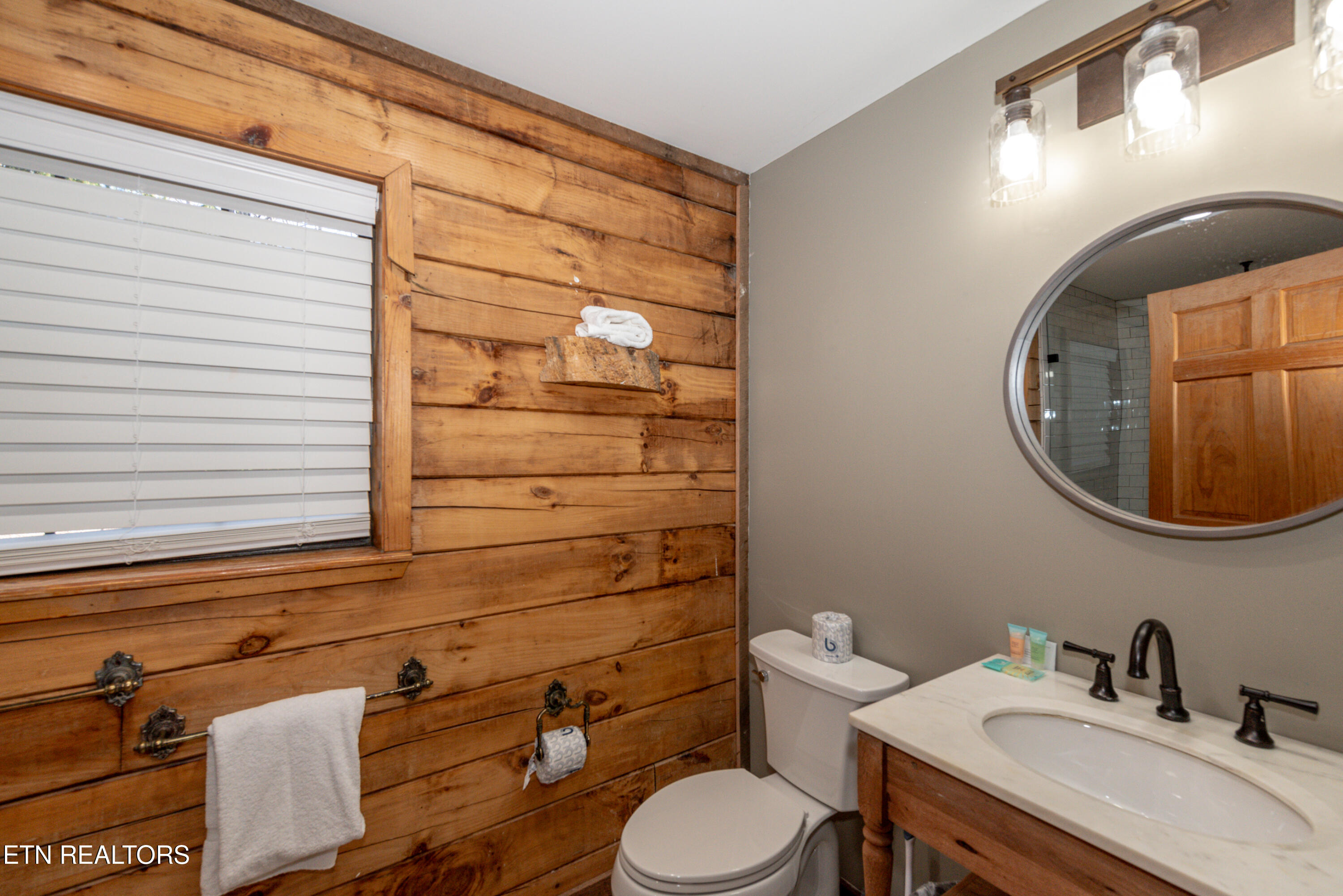 212 & 216 Parkline Way Townsend TN 37882