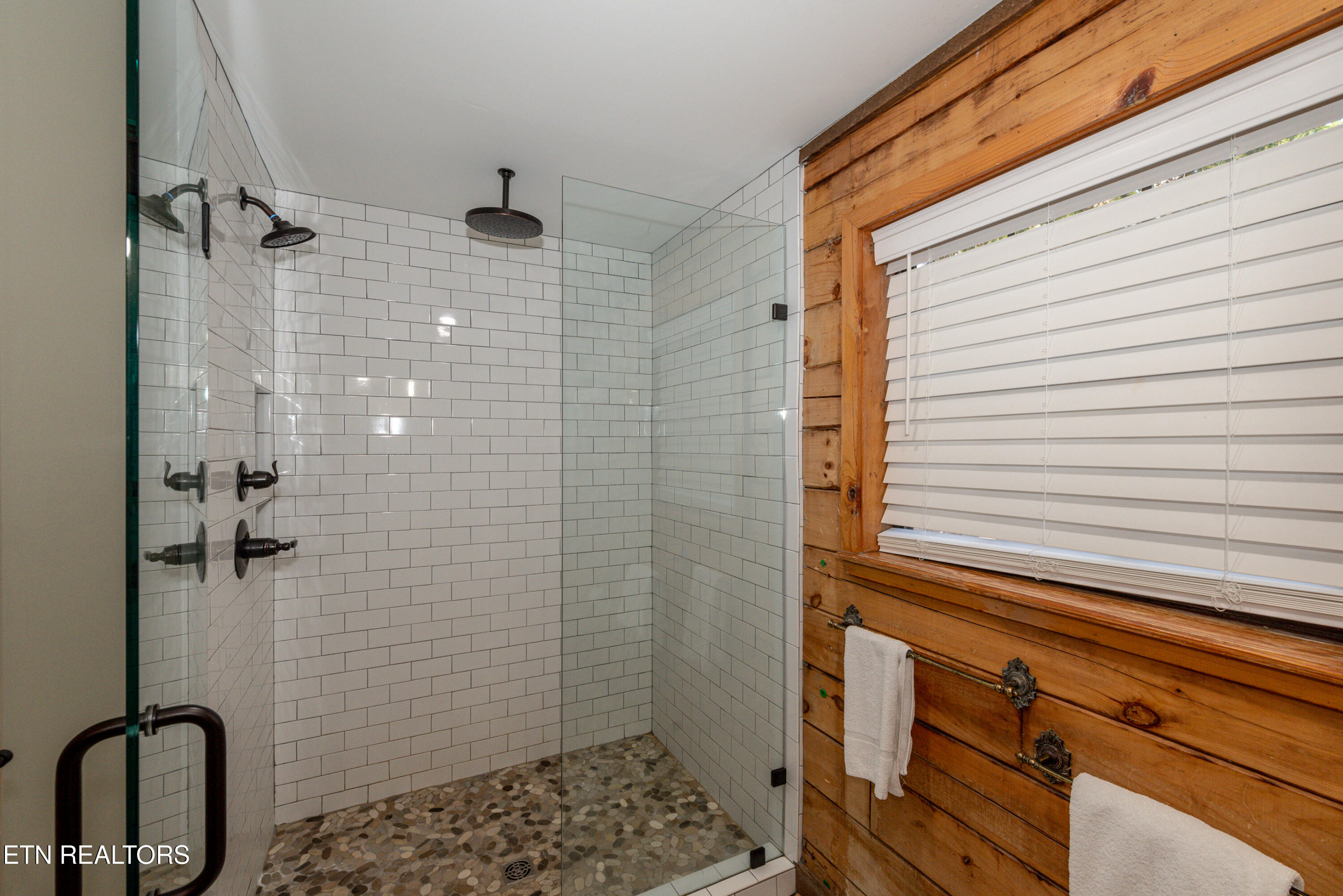 212 & 216 Parkline Way Townsend TN 37882