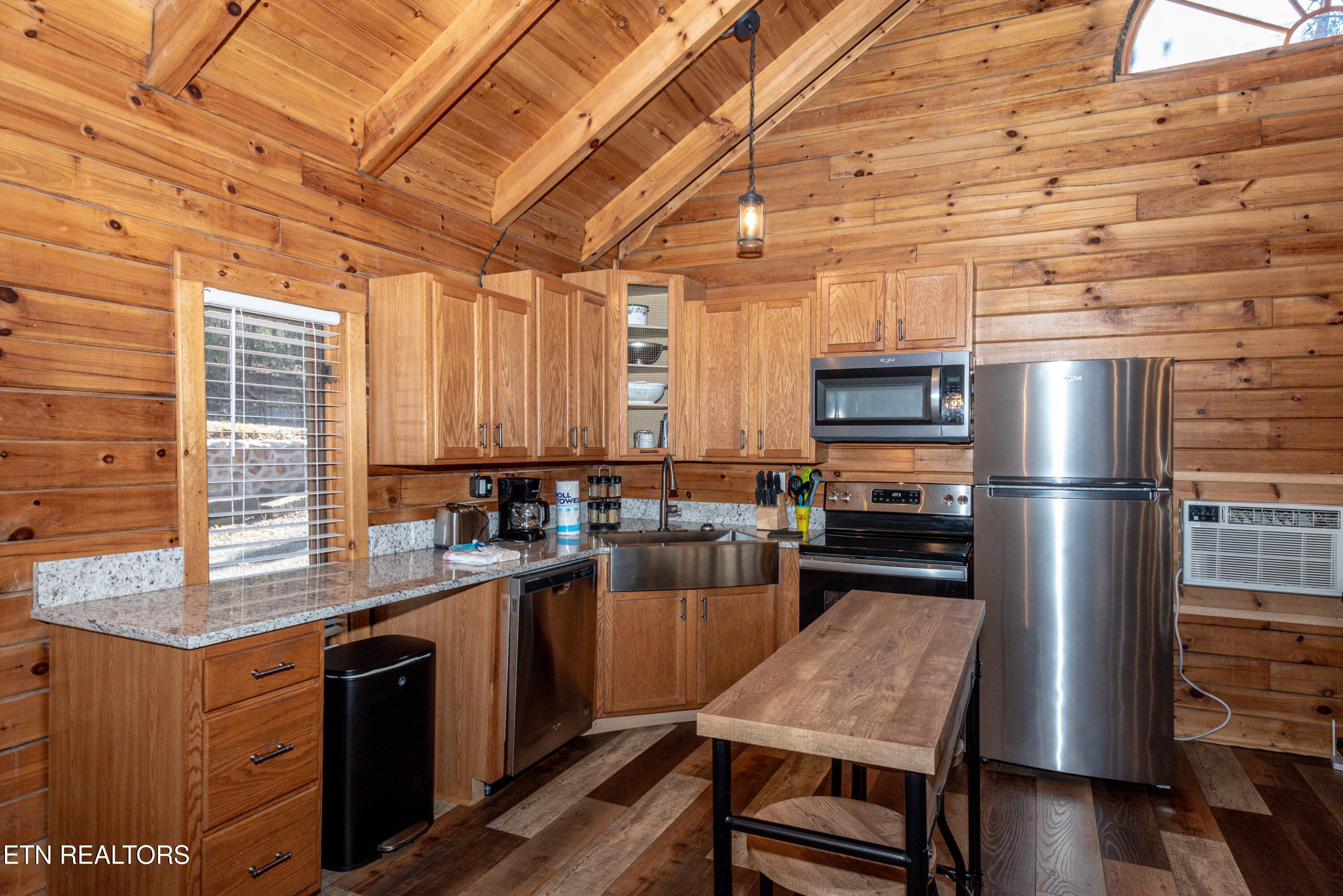 212 & 216 Parkline Way Townsend TN 37882