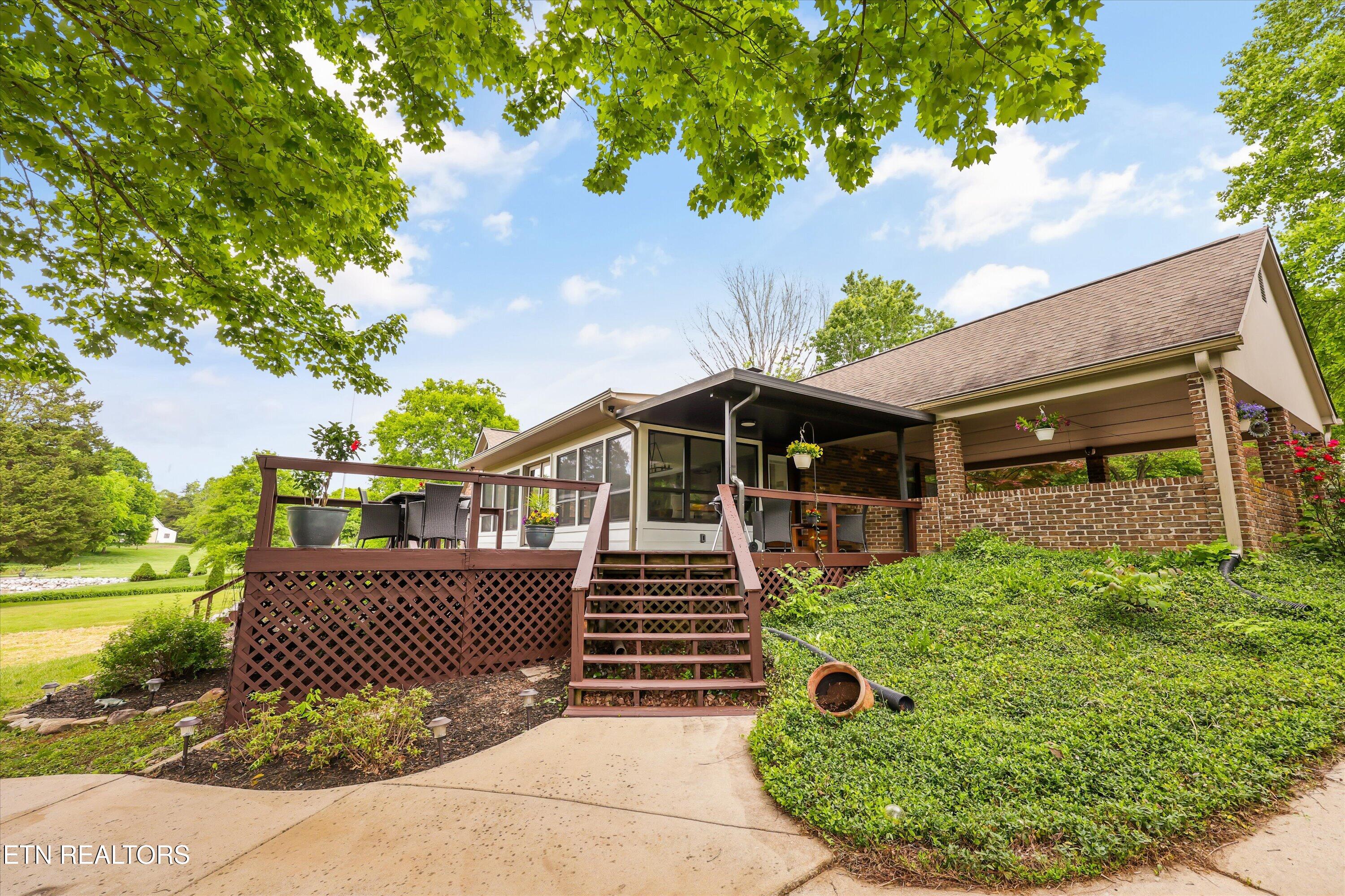 3425 N Cove Drive Louisville TN 37777