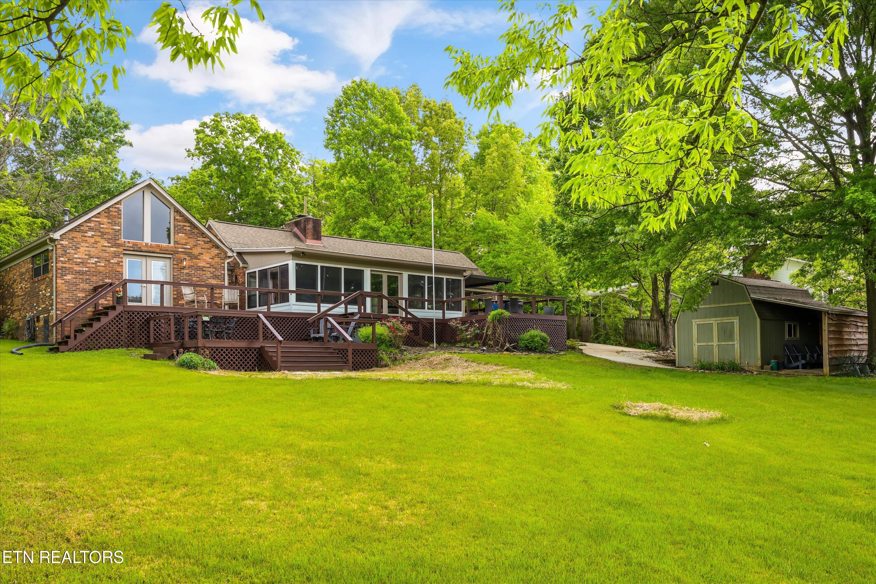 3425 N Cove Drive Louisville TN 37777