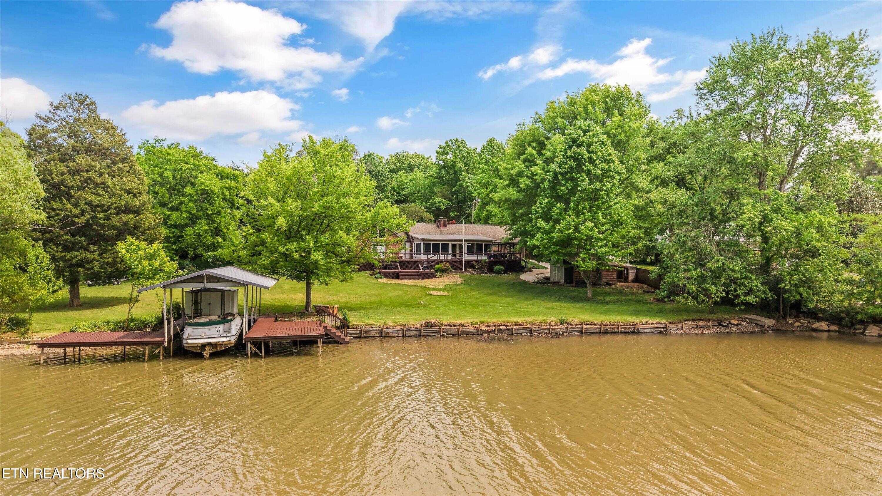 3425 N Cove Drive Louisville TN 37777