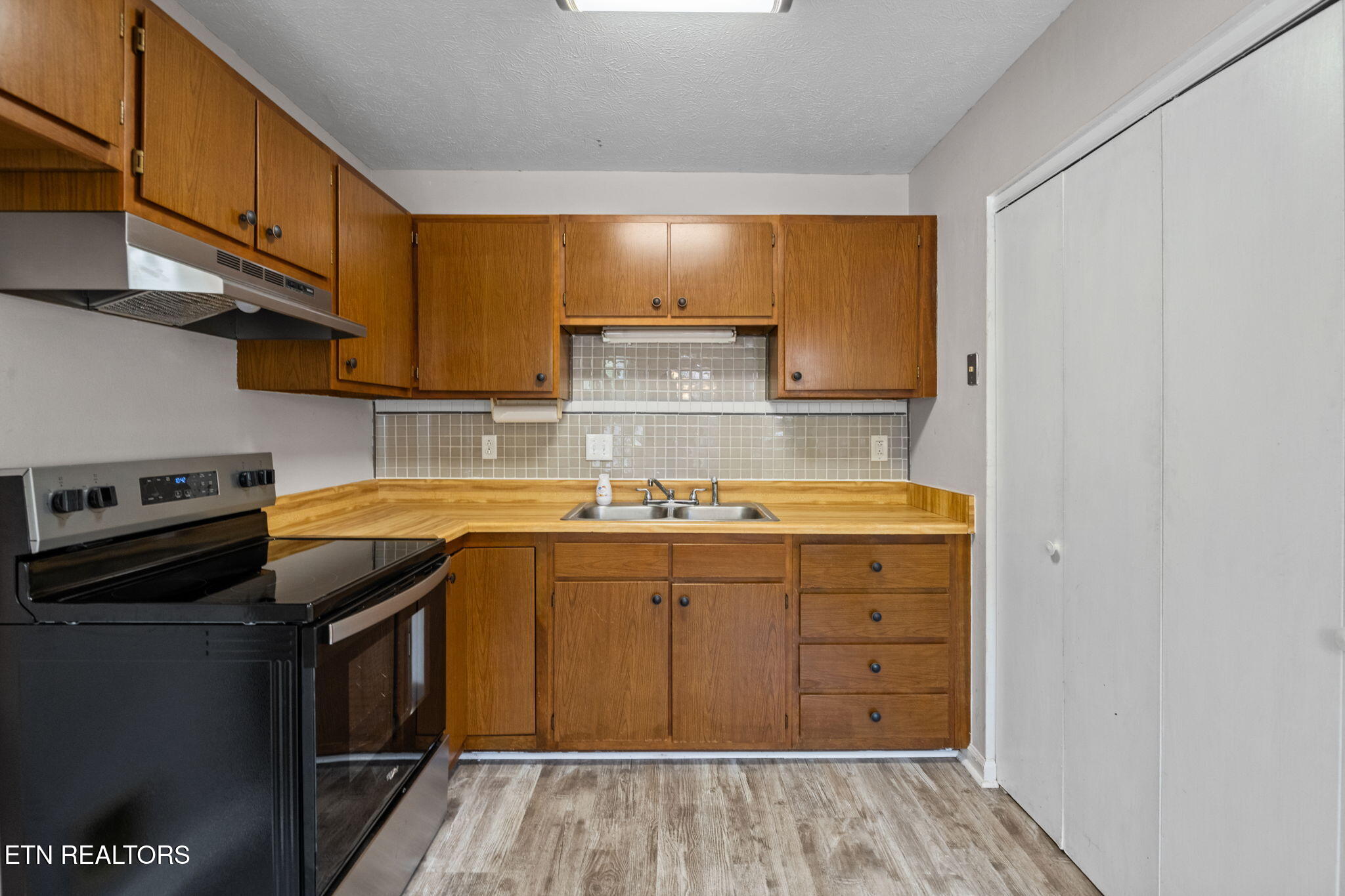 2046 Countryhill Lane Knoxville TN 37923