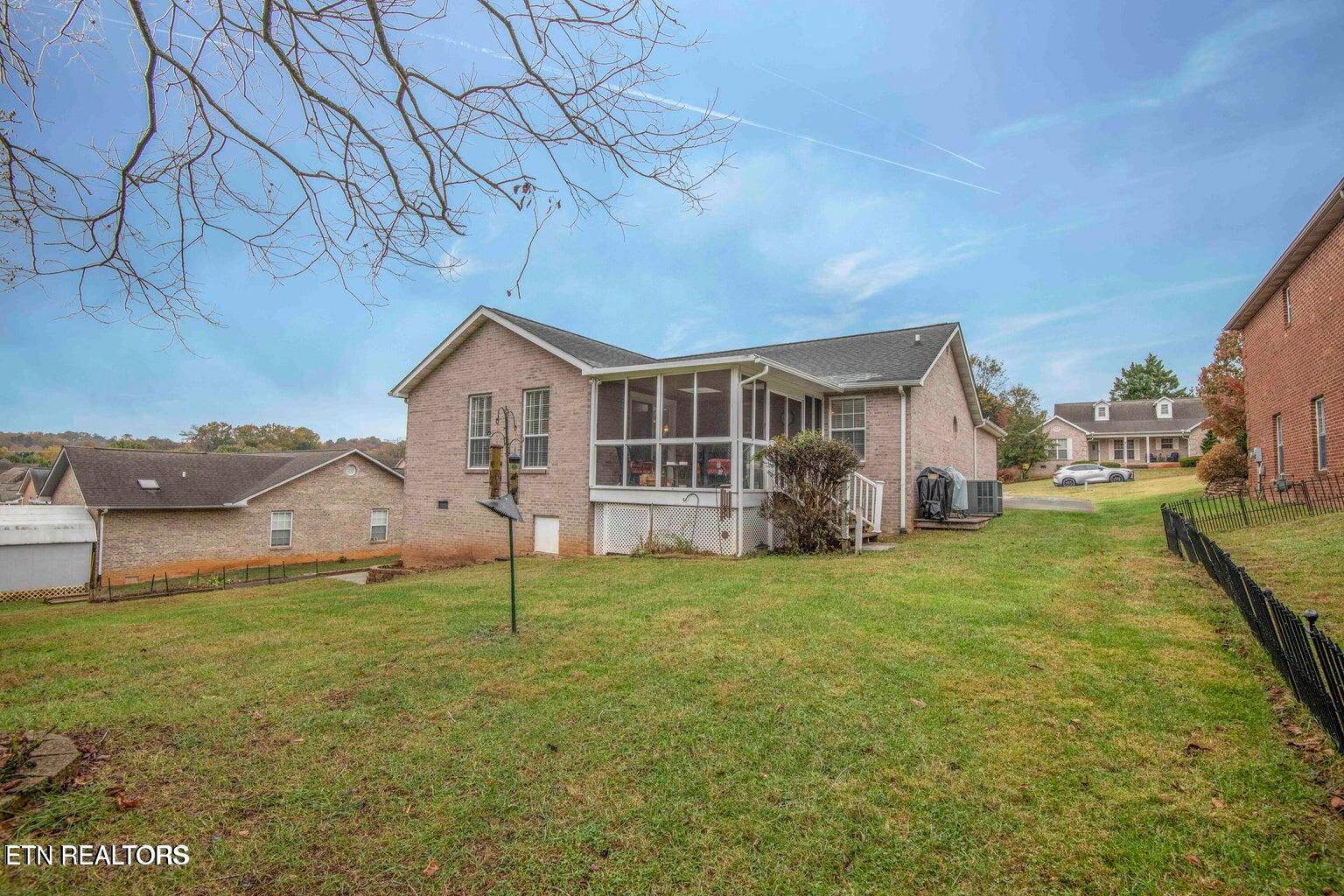 6142 Rivers Run Drive Knoxville TN 37914