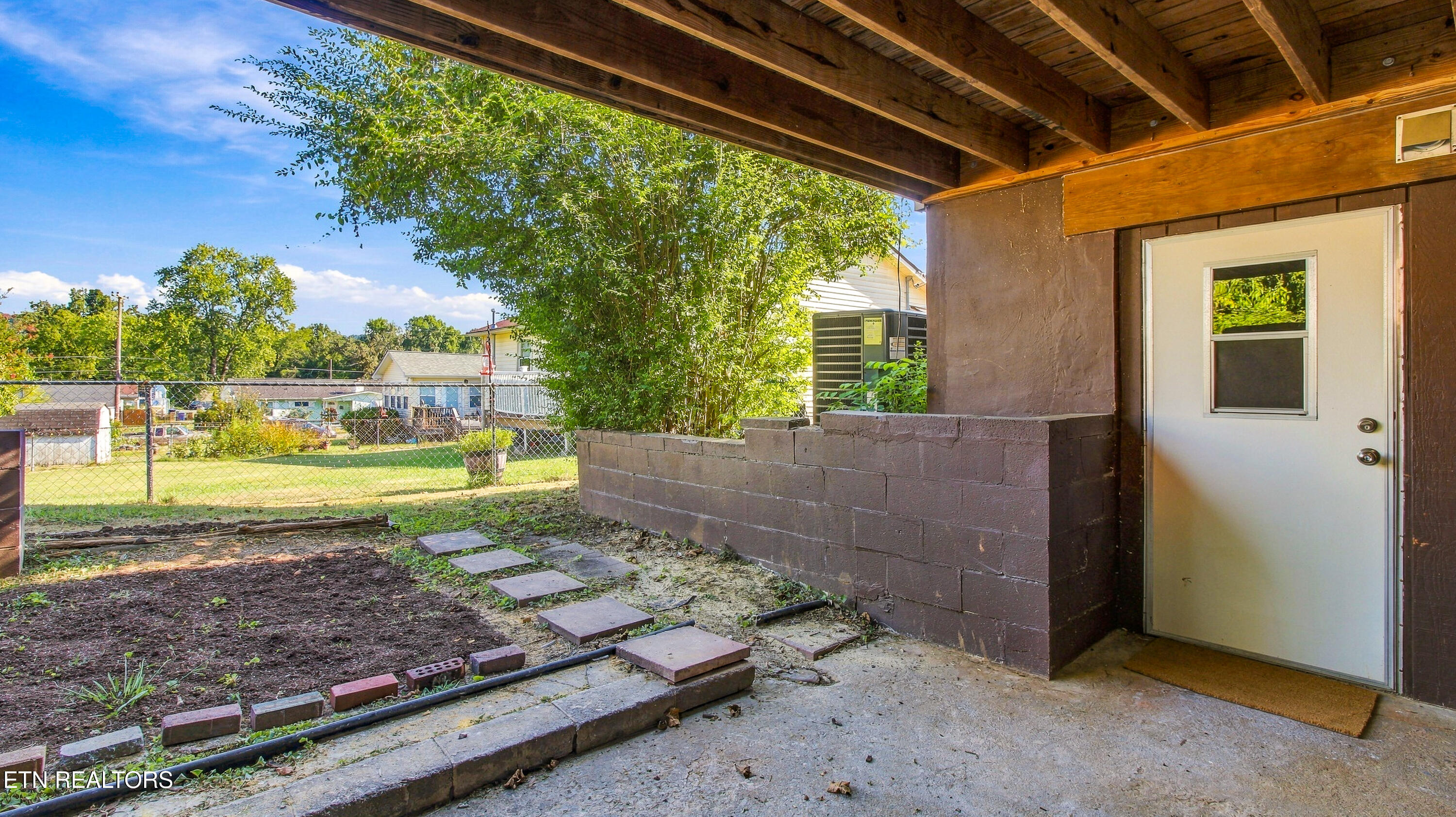 104 Alger Road Oak Ridge TN 37830