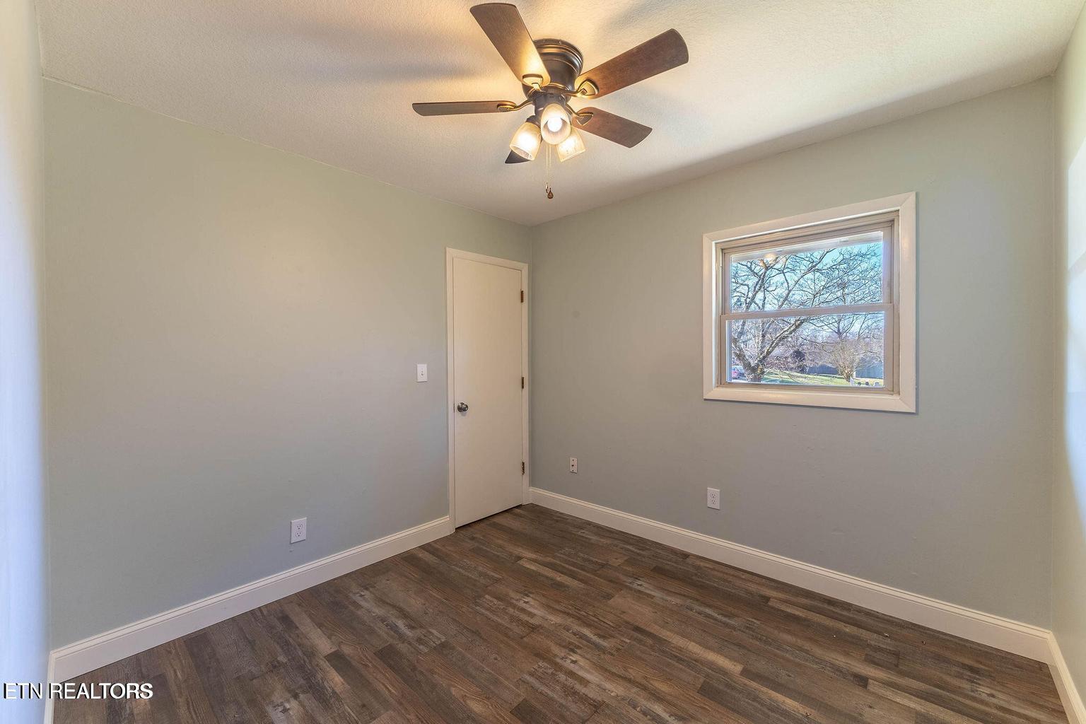140 Riley Drive Lenoir City TN 37771