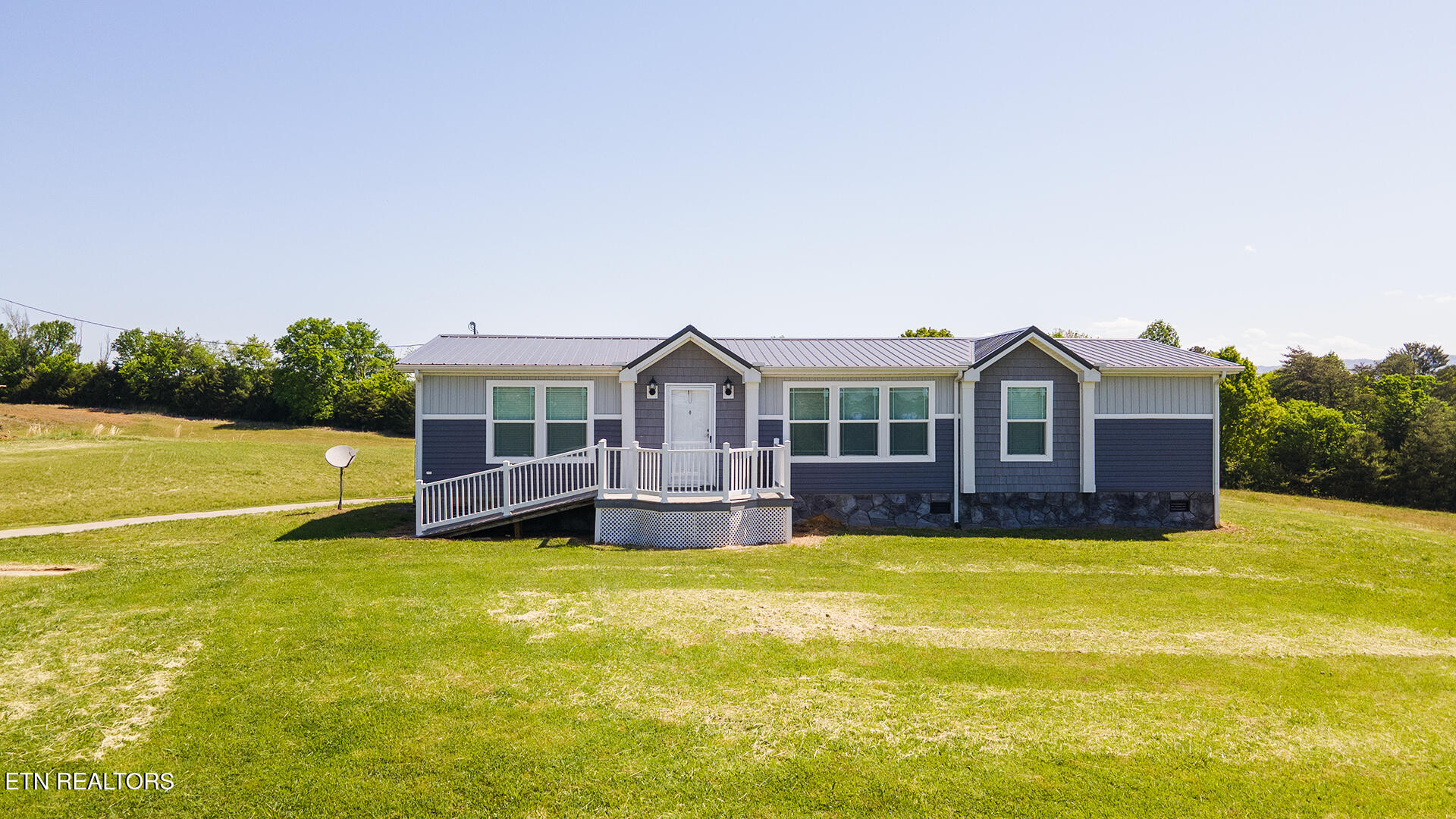 822 Sunlight Road Parrottsville TN 37843