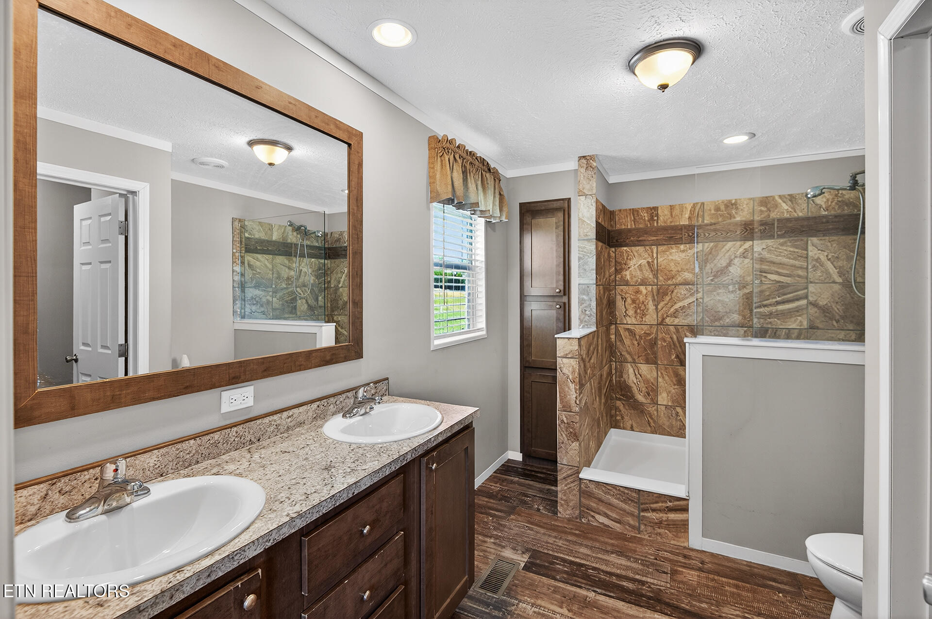 822 Sunlight Road Parrottsville TN 37843