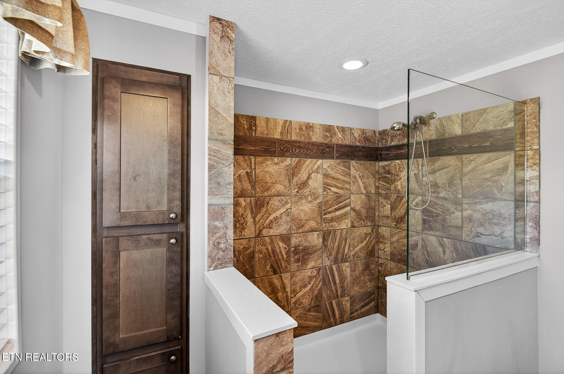 822 Sunlight Road Parrottsville TN 37843