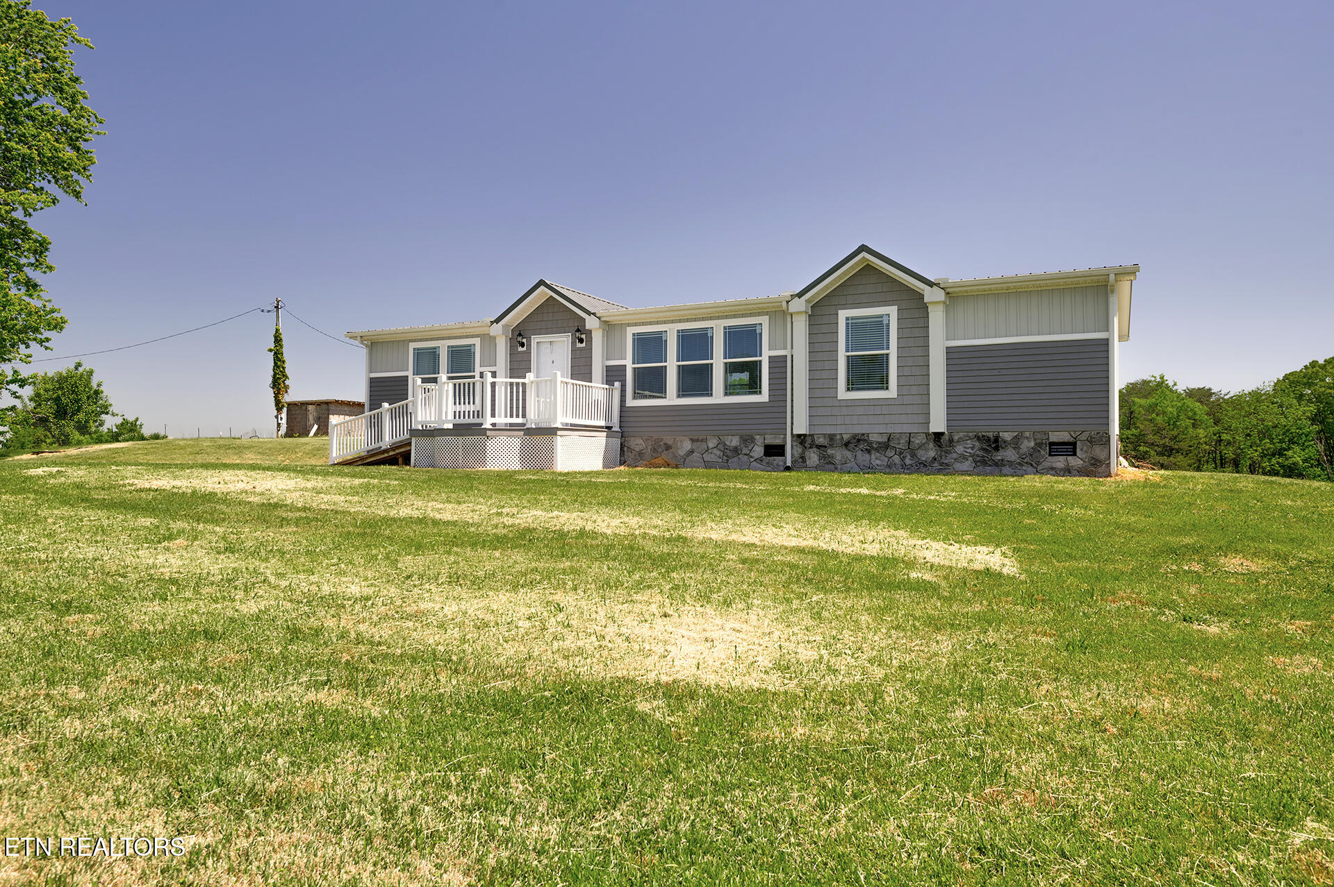 822 Sunlight Road Parrottsville TN 37843