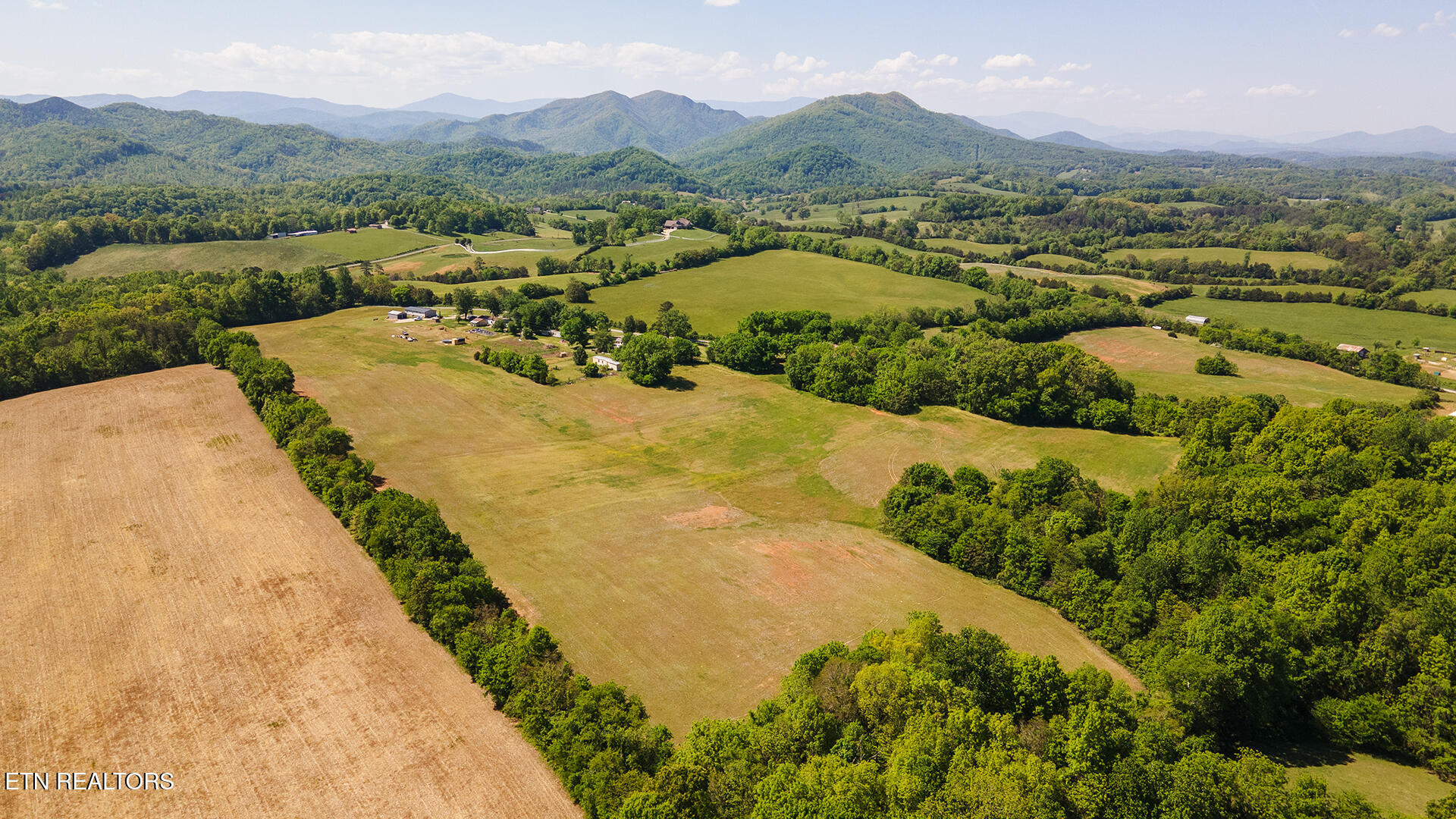 822 Sunlight Road Parrottsville TN 37843