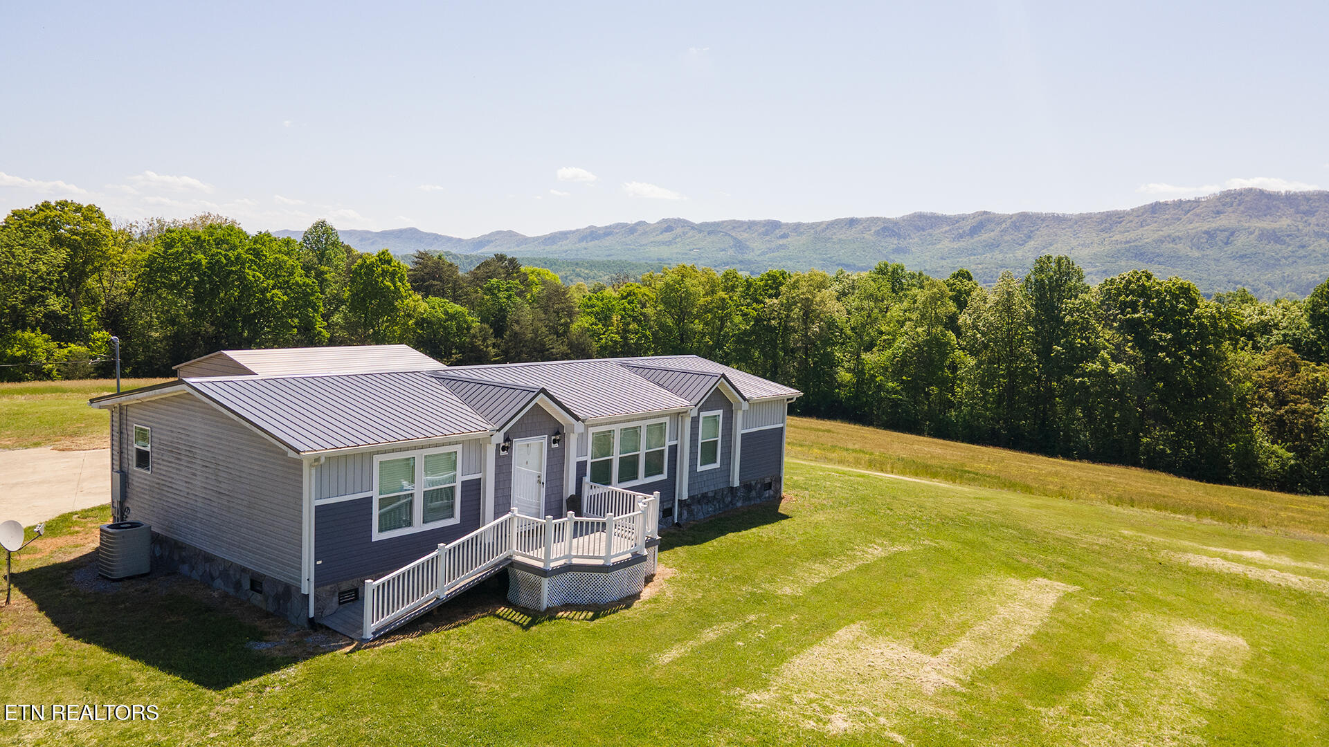 822 Sunlight Road Parrottsville TN 37843