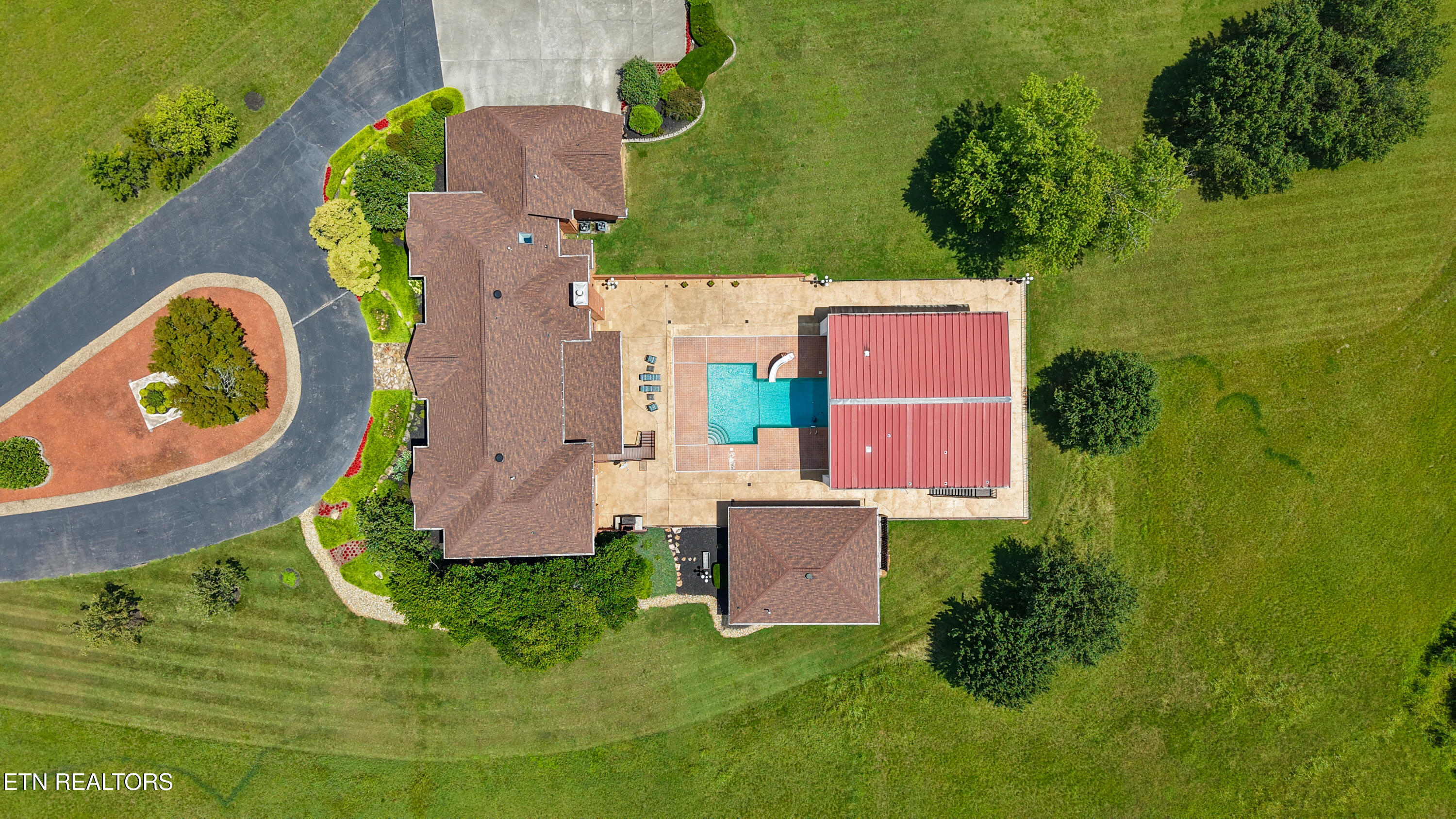 1329 W Hunt Road Maryville TN 37801