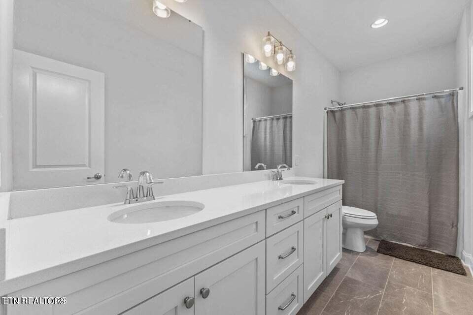 171 Stamford Bridge Way Lenoir City TN 37772