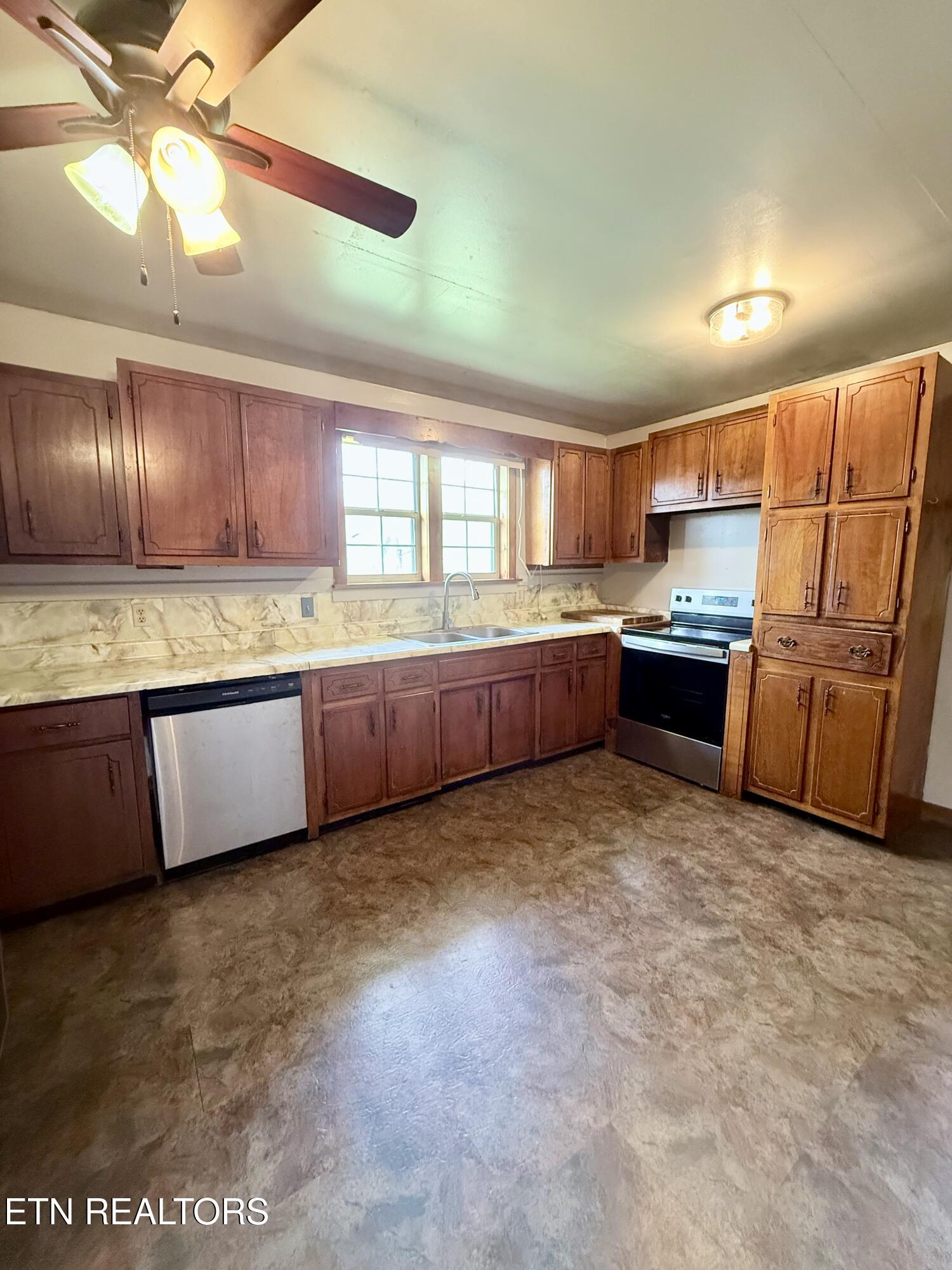 507 Lisa Drive New Tazewell TN 37825