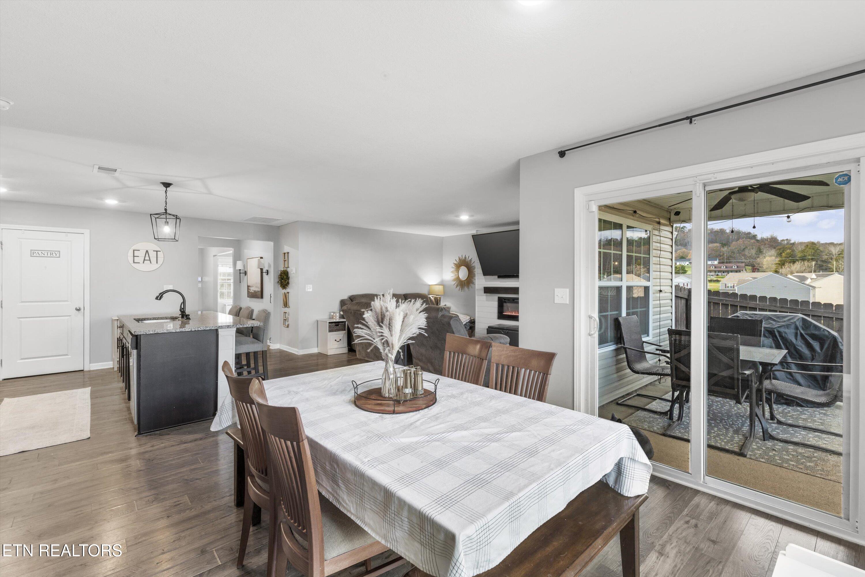 9550 Joy Denise Lane Heiskell TN 37754