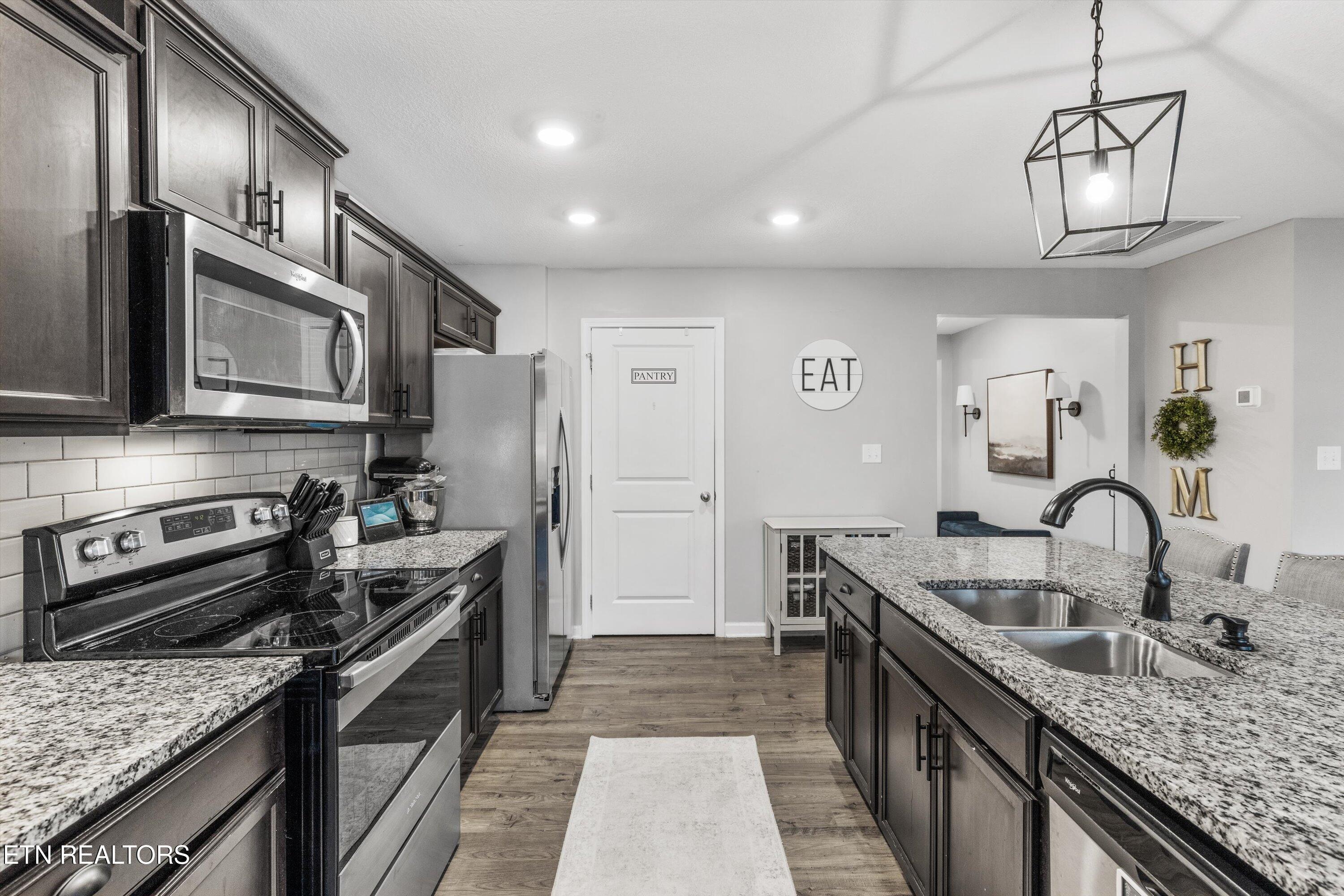 9550 Joy Denise Lane Heiskell TN 37754
