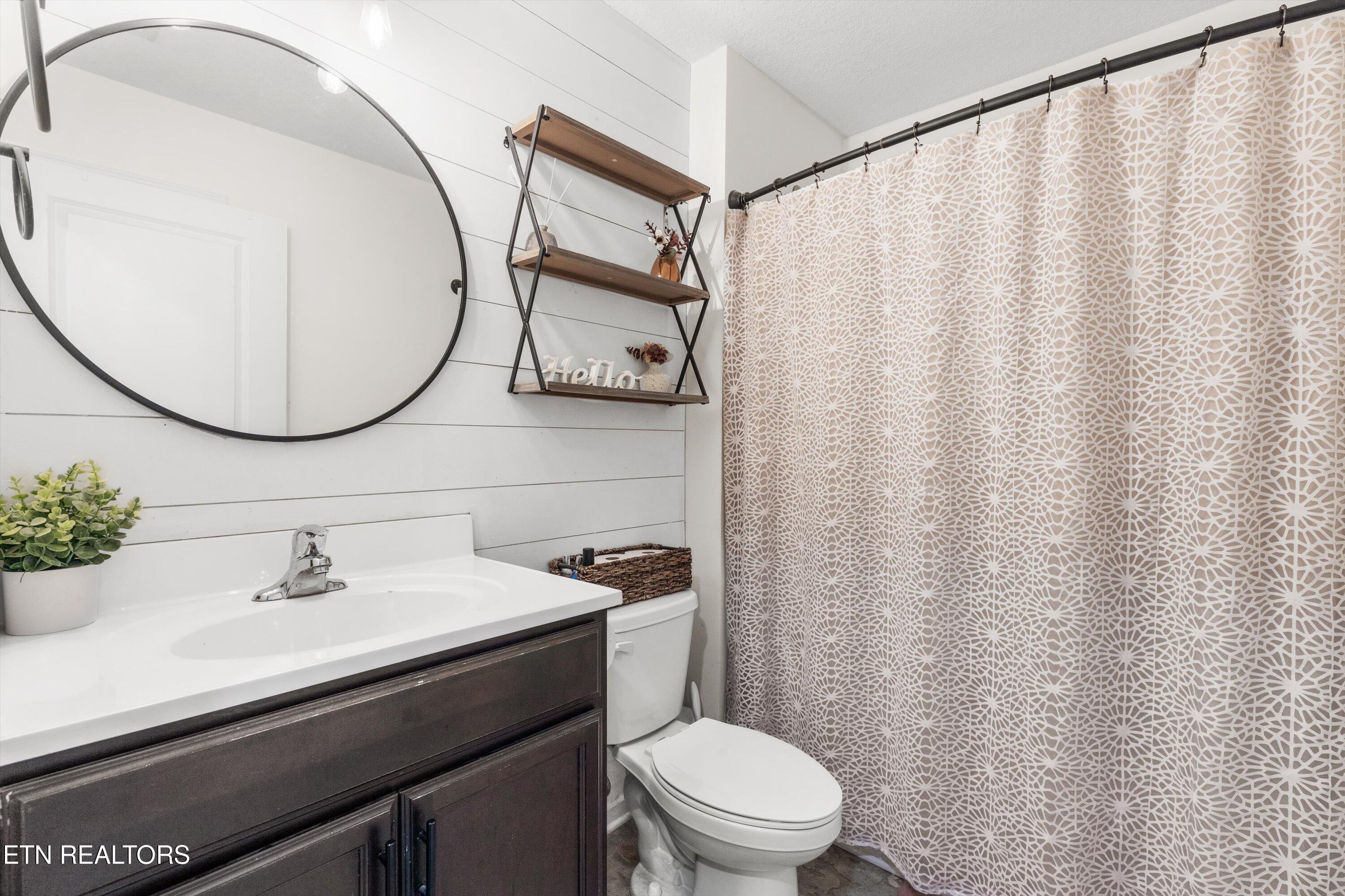 9550 Joy Denise Lane Heiskell TN 37754