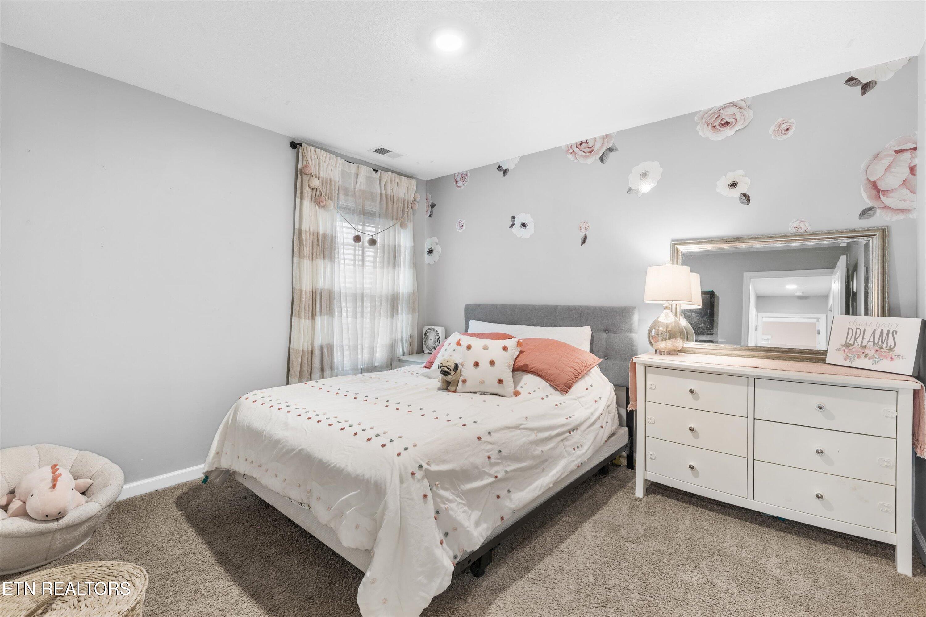 9550 Joy Denise Lane Heiskell TN 37754