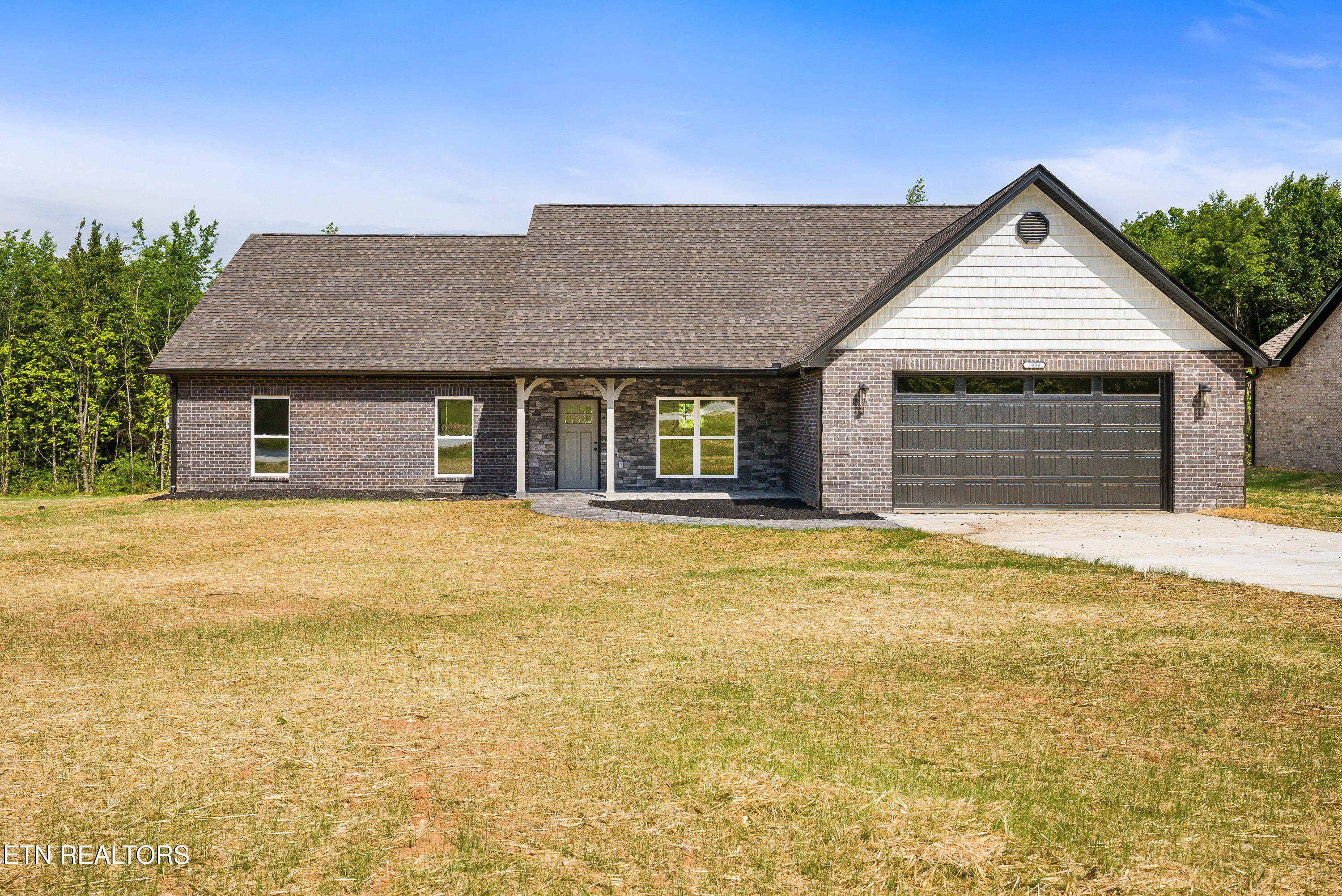 1034 N Linden Drive Alcoa TN 37701