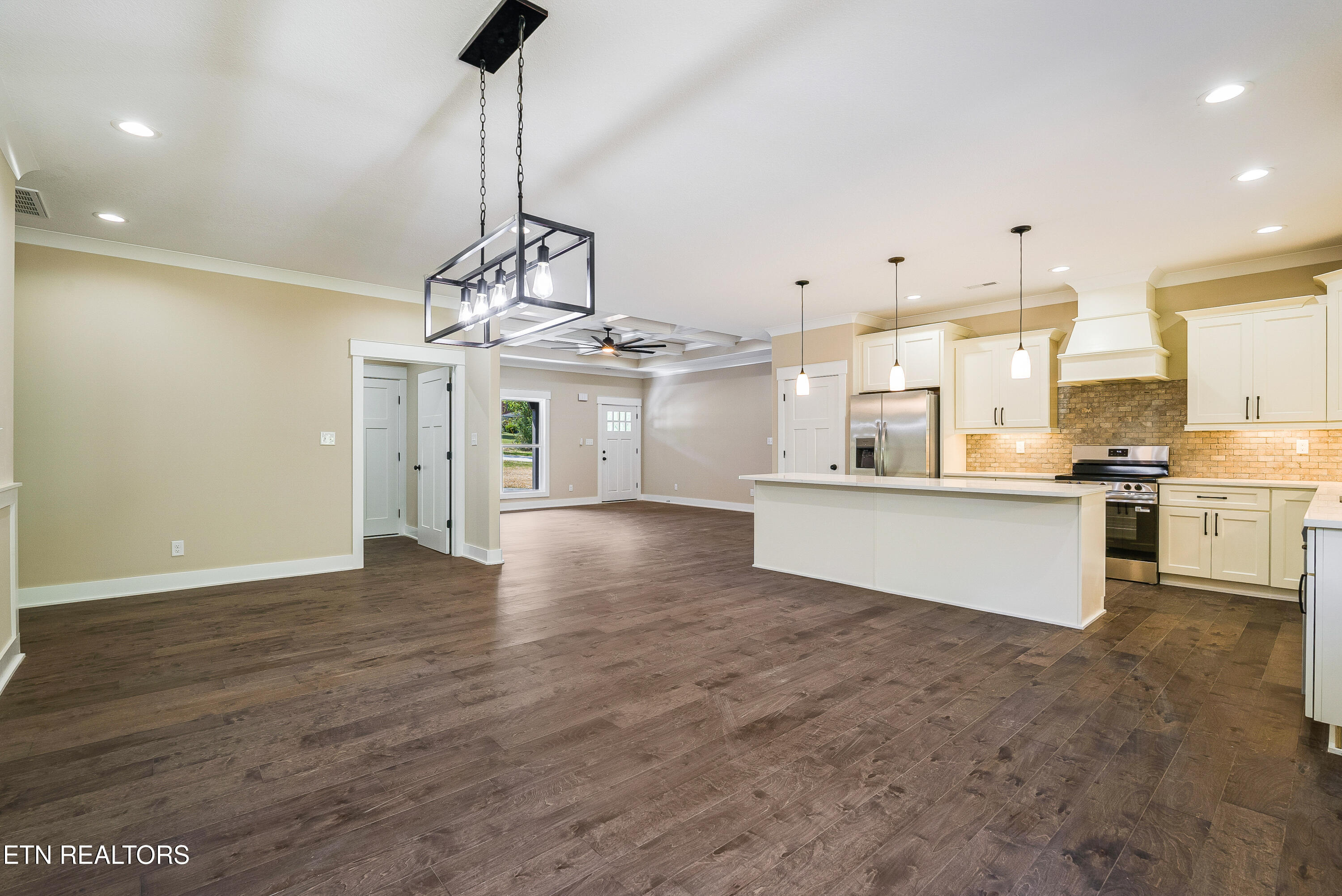 1034 N Linden Drive Alcoa TN 37701