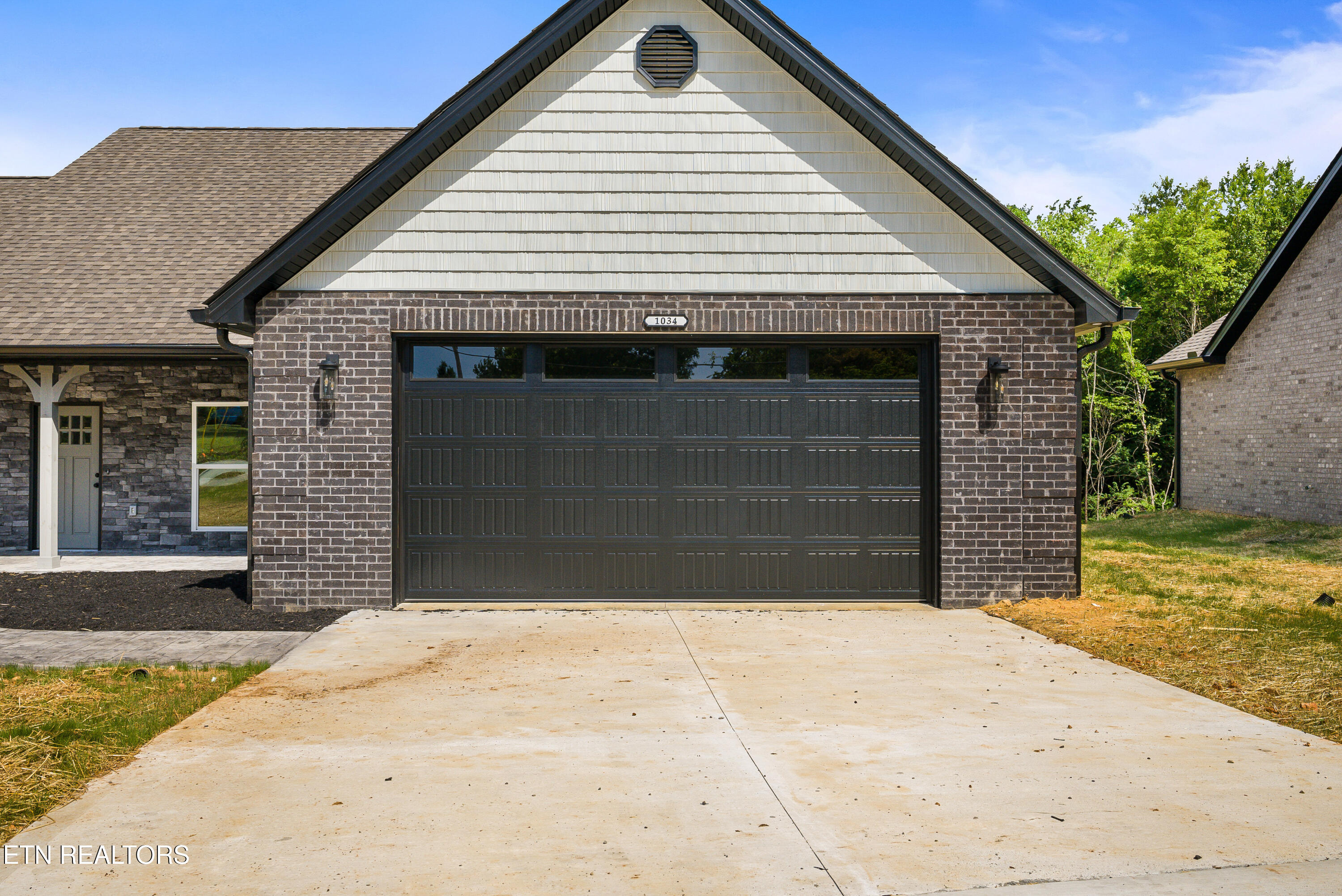 1034 N Linden Drive Alcoa TN 37701