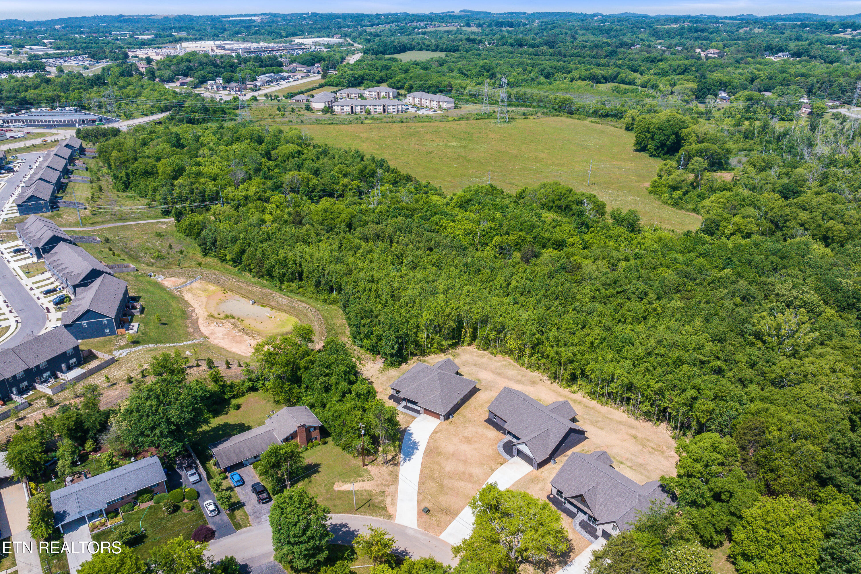 1034 N Linden Drive Alcoa TN 37701