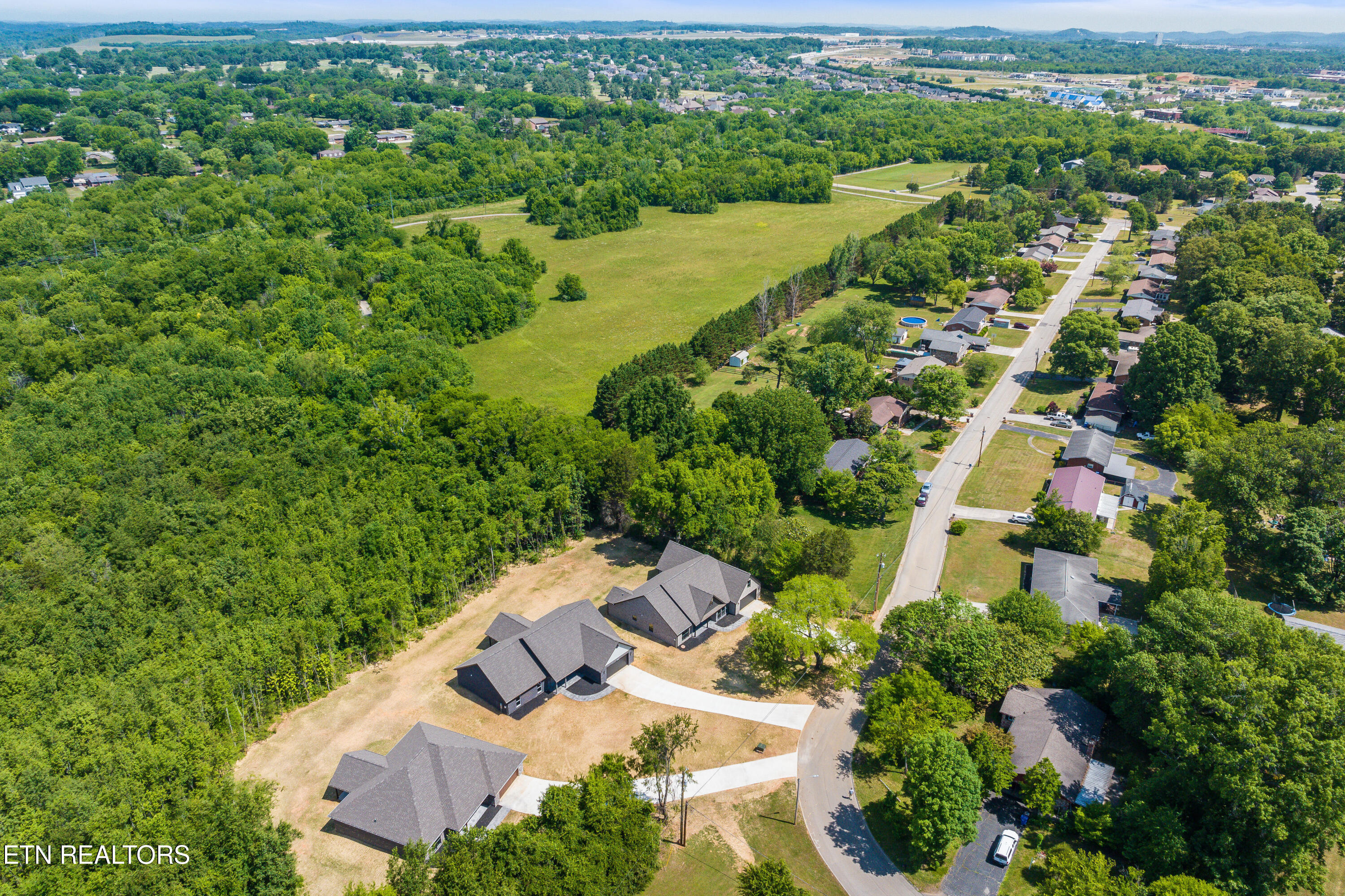 1034 N Linden Drive Alcoa TN 37701