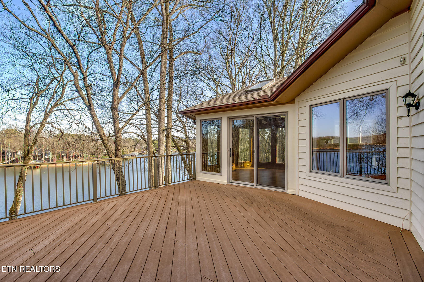 206 Kiyuga Lane Loudon TN 37774