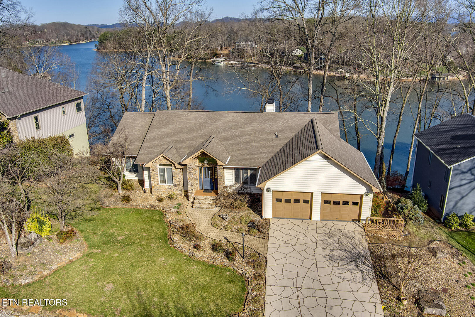 206 Kiyuga Lane Loudon TN 37774