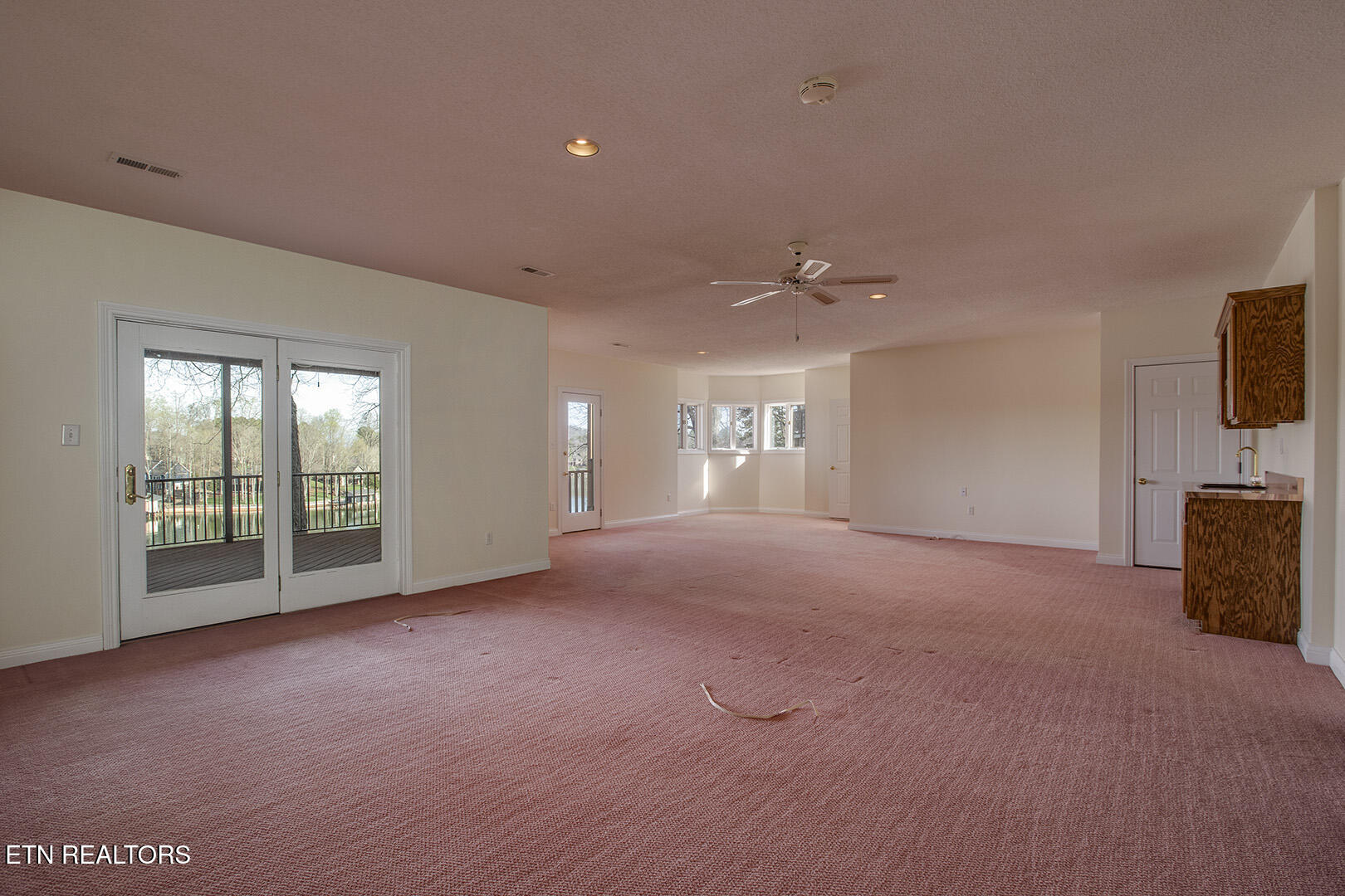 206 Kiyuga Lane Loudon TN 37774