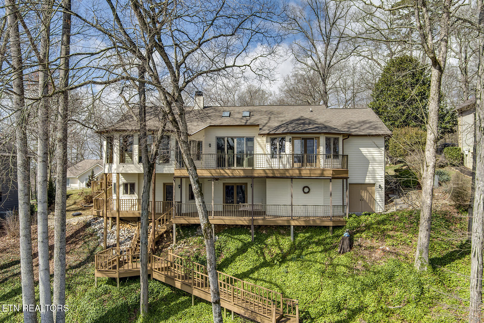 206 Kiyuga Lane Loudon TN 37774