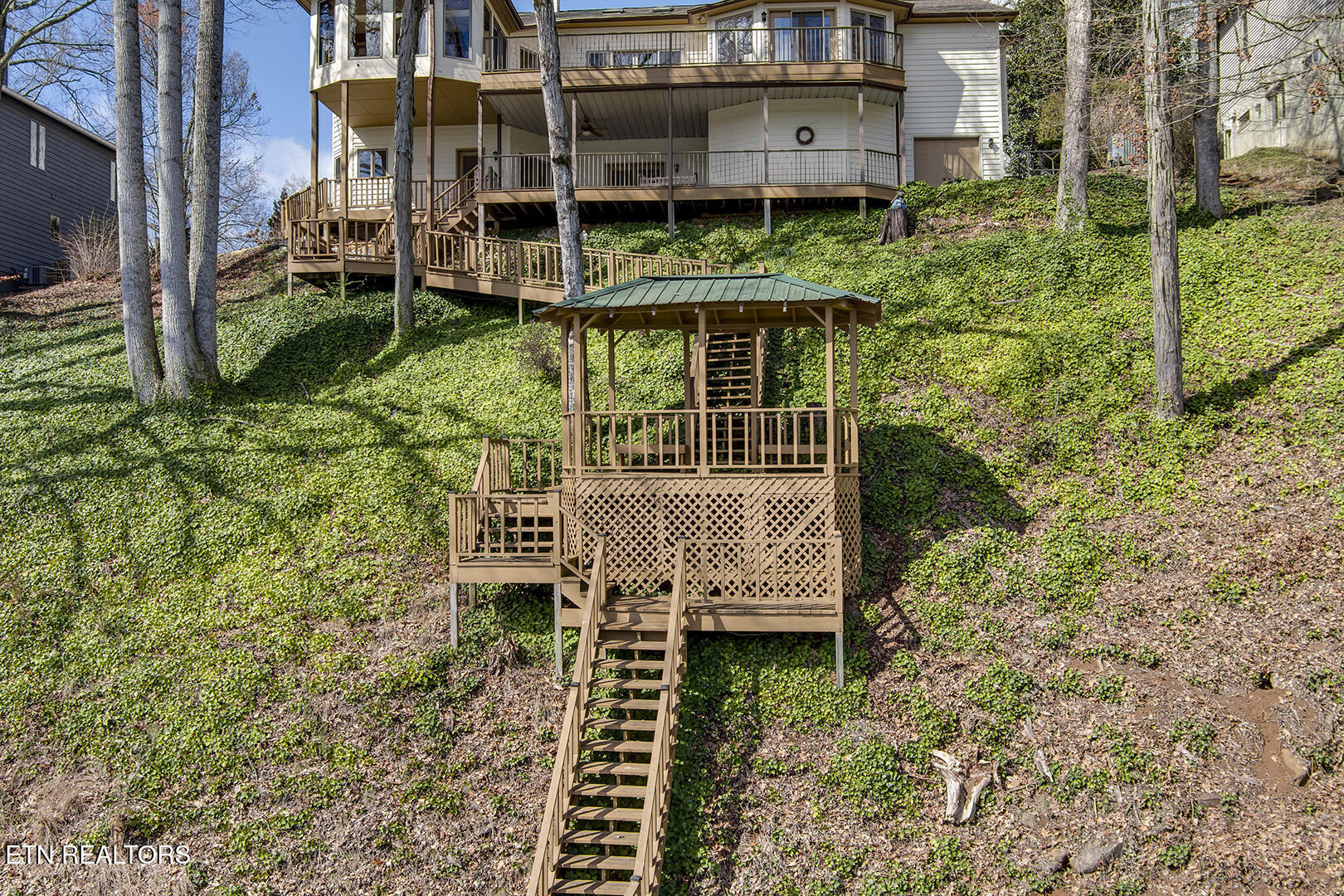 206 Kiyuga Lane Loudon TN 37774