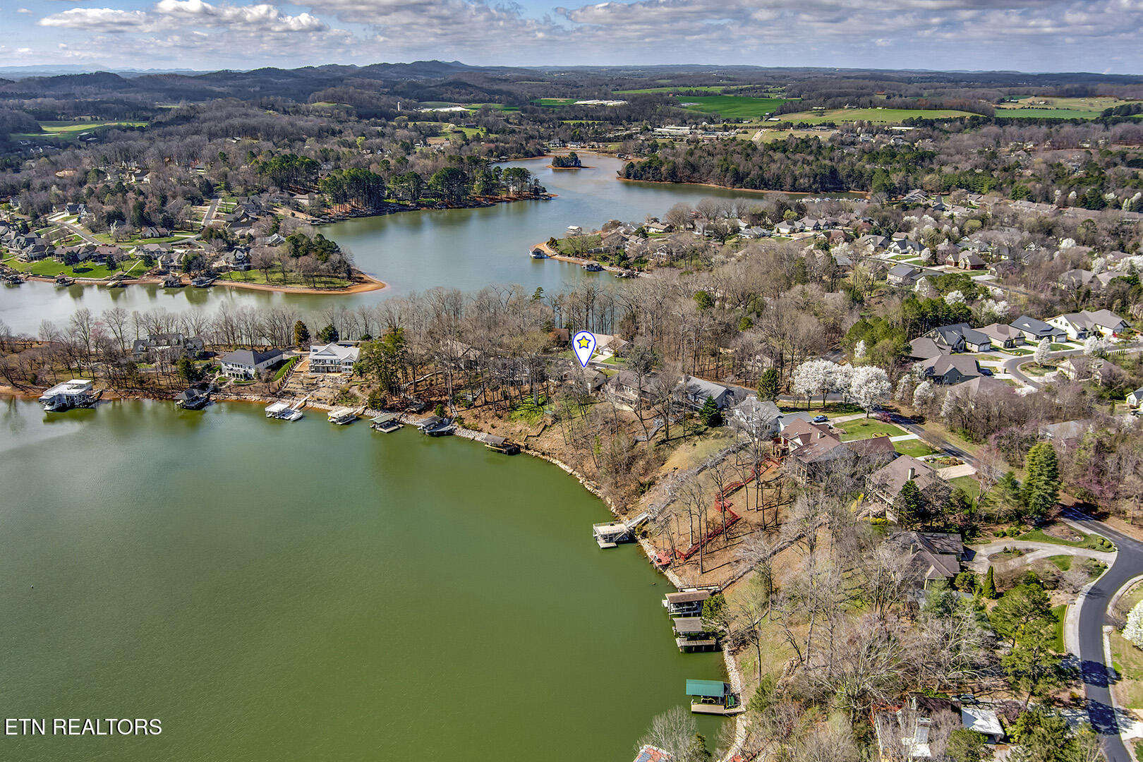 206 Kiyuga Lane Loudon TN 37774