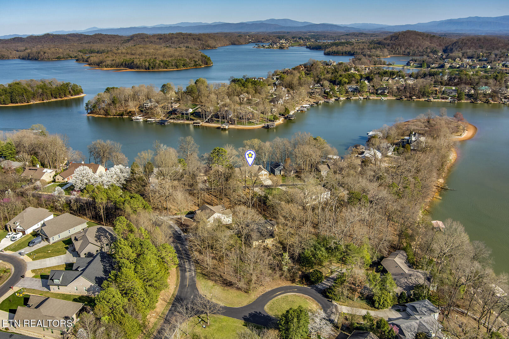 206 Kiyuga Lane Loudon TN 37774