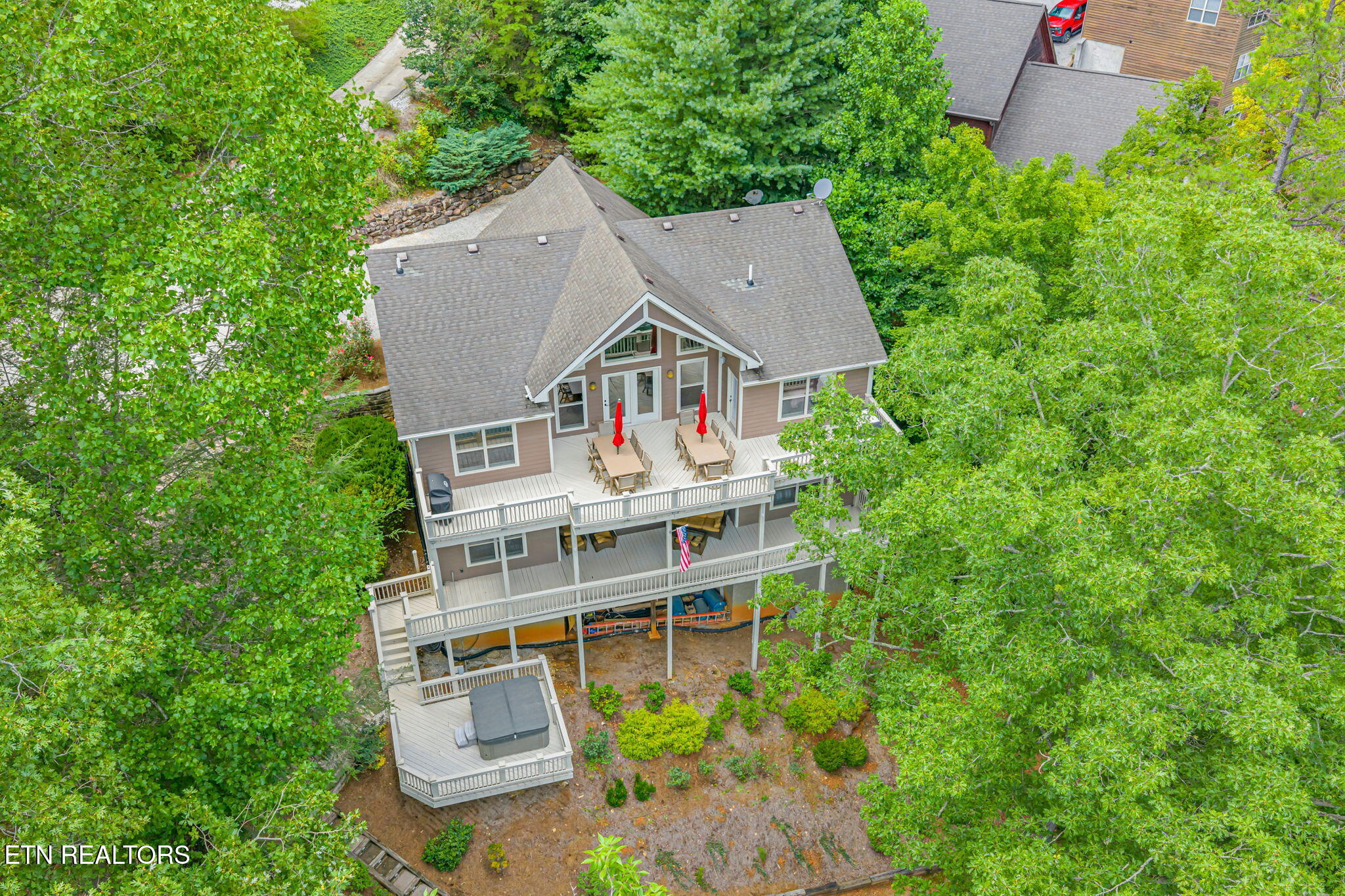 678 Waterfront Trail Lafollette TN 37766