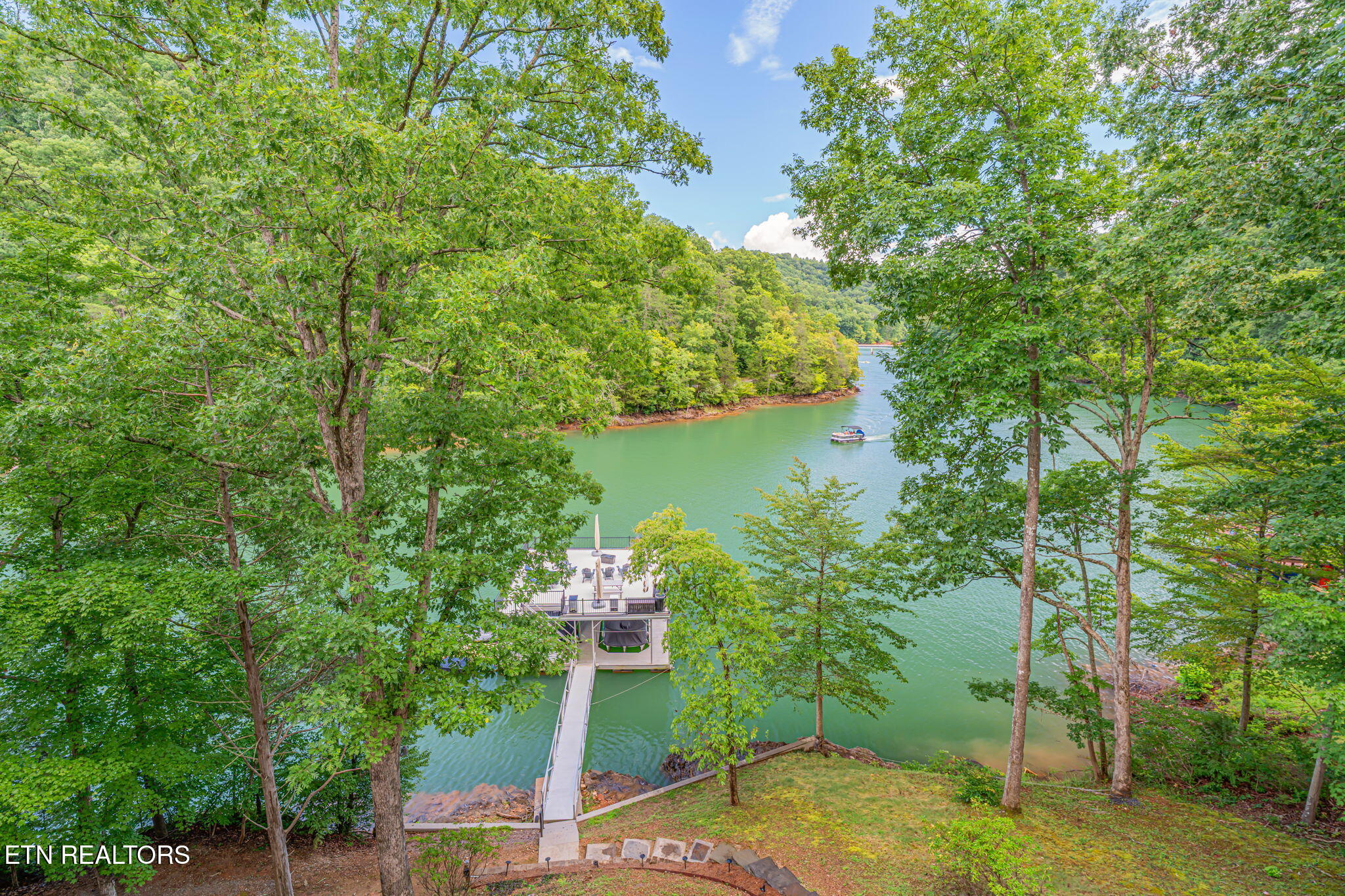 678 Waterfront Trail Lafollette TN 37766