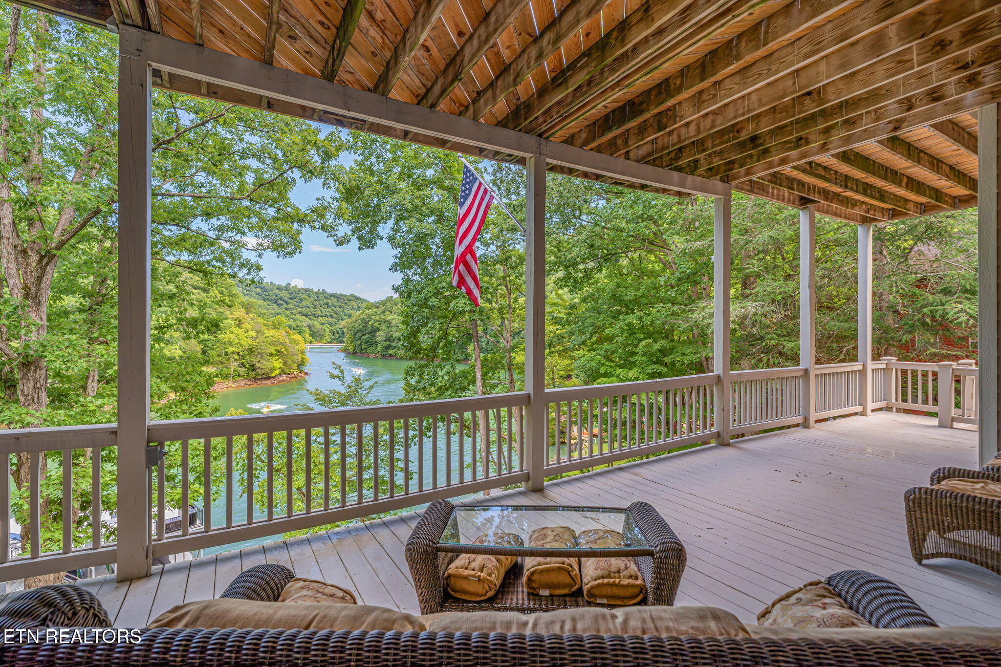 678 Waterfront Trail Lafollette TN 37766